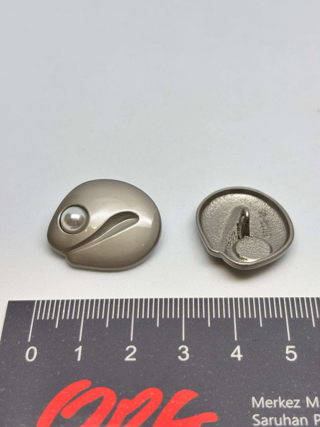 Button B7008/09 2-Color Metal Shank Button 25mm (40L)