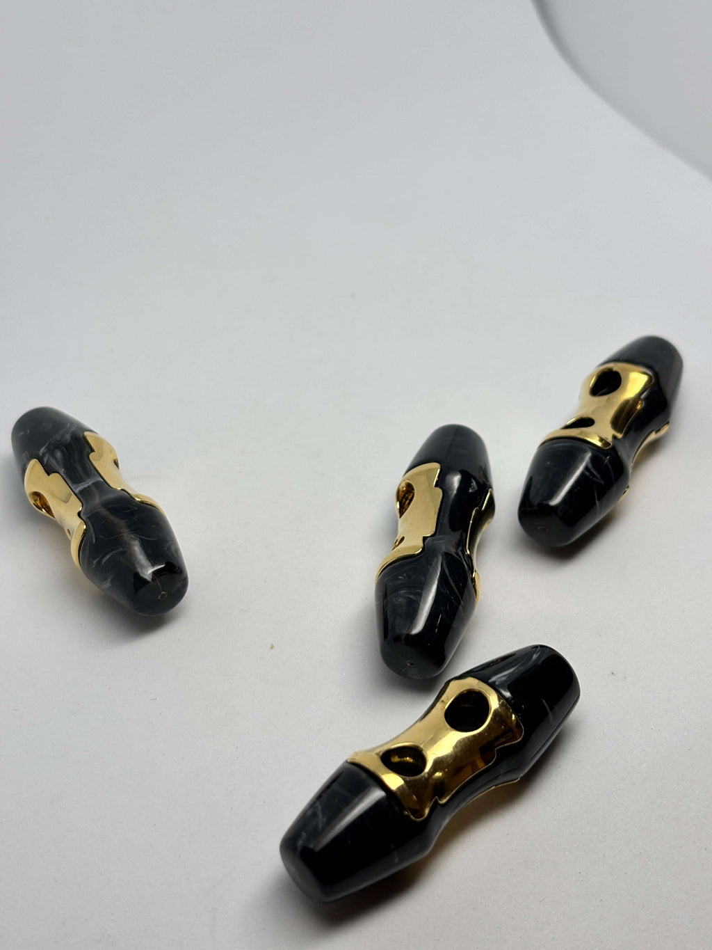 Button B8115 Brown & Black Polyester 2-Hole Button 32mm (50L)