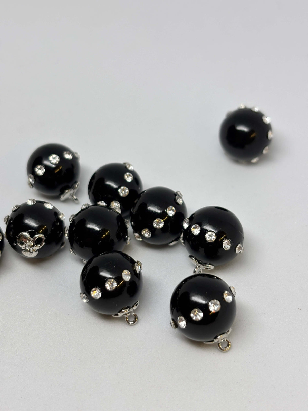 Button B8193 8-Color Pearl Shank Button 15-23mm