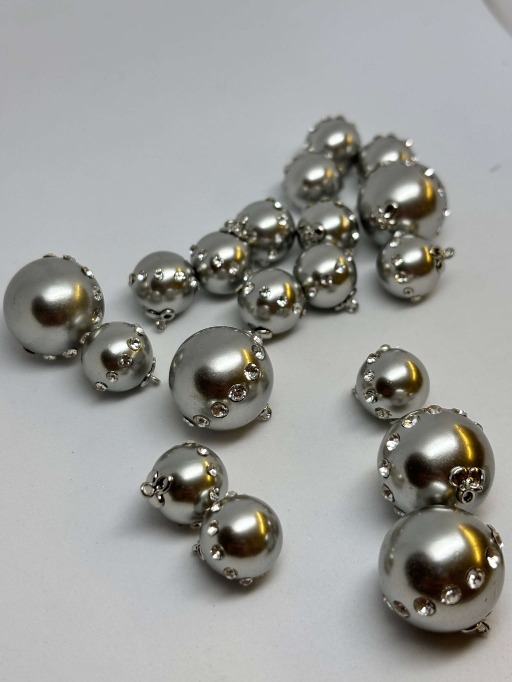 Button B8193 8-Color Pearl Shank Button 15-23mm