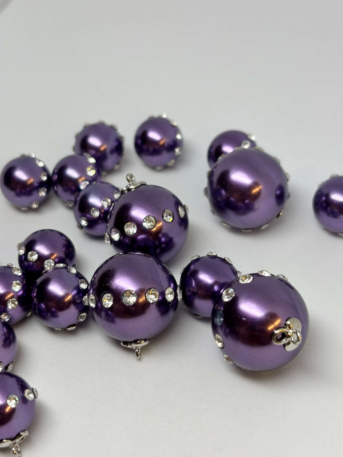 Button B8193 8-Color Pearl Shank Button 15-23mm