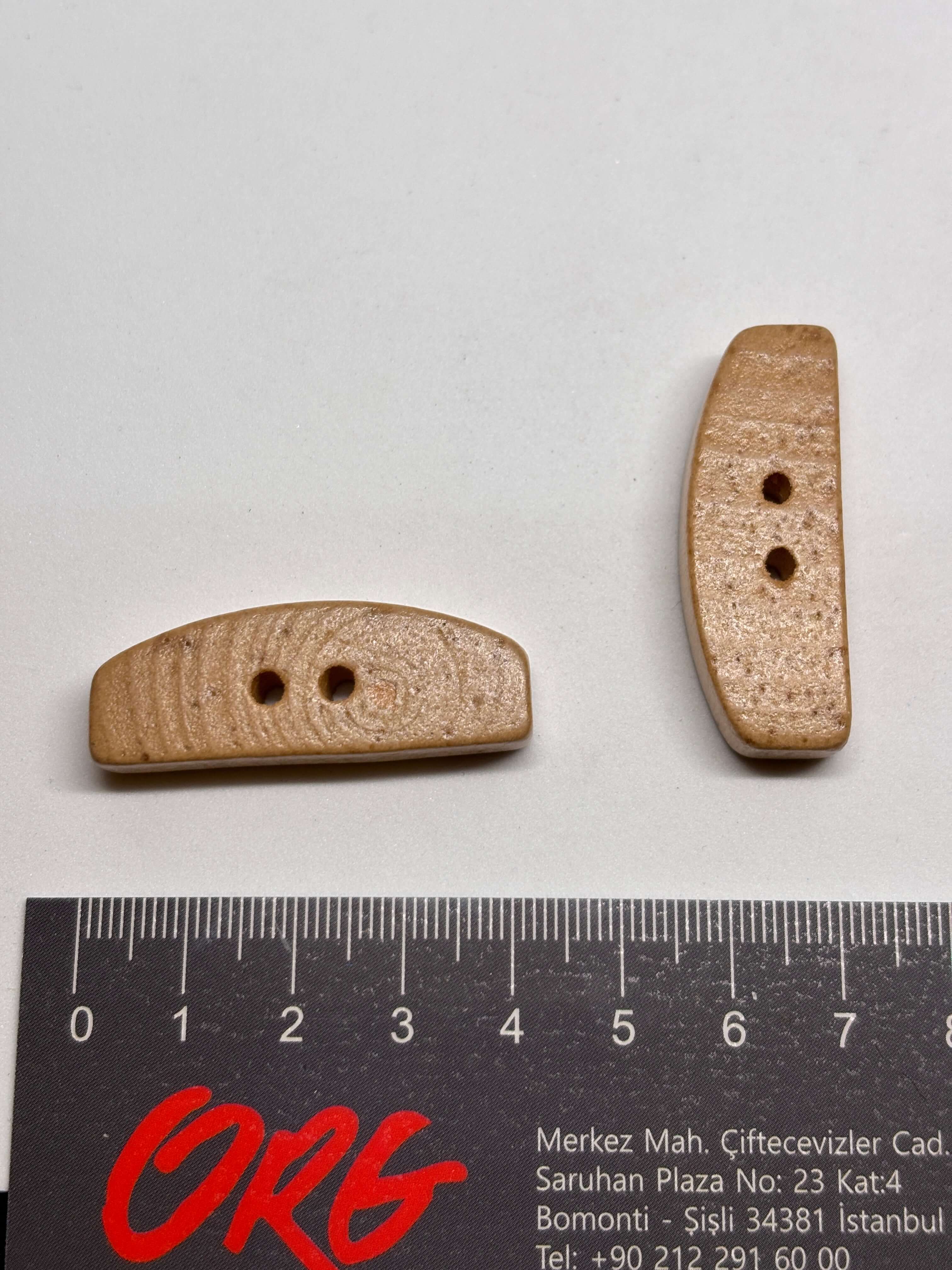 Botón WBB901 de madera marrón oscuro de 2 agujeros, 38mm, perfecto para sastrería elevada y prendas grandes. button