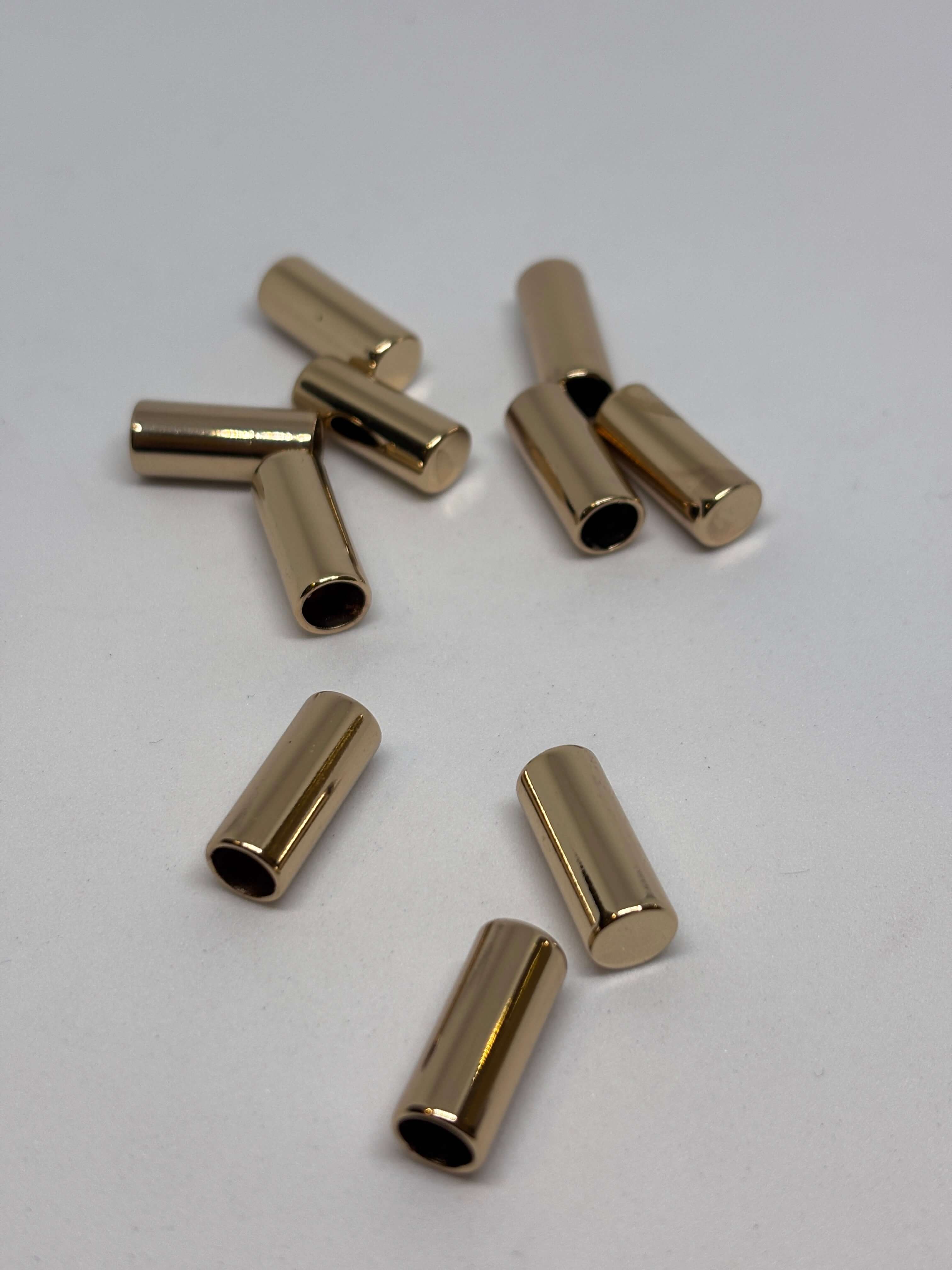 Cord end 3179 - Gold - 1.5 cm corchete