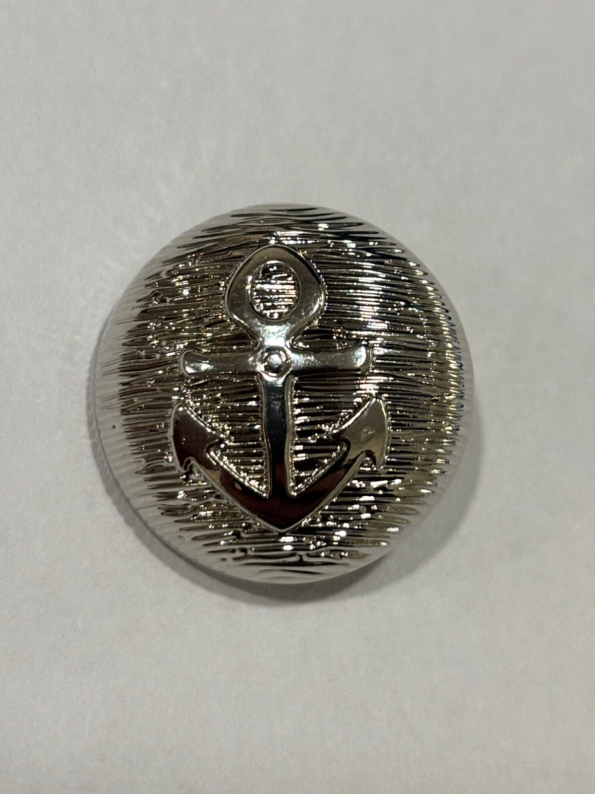 Button V165 Anchor Shank Button 23mm (36L) – Gold, Nickel