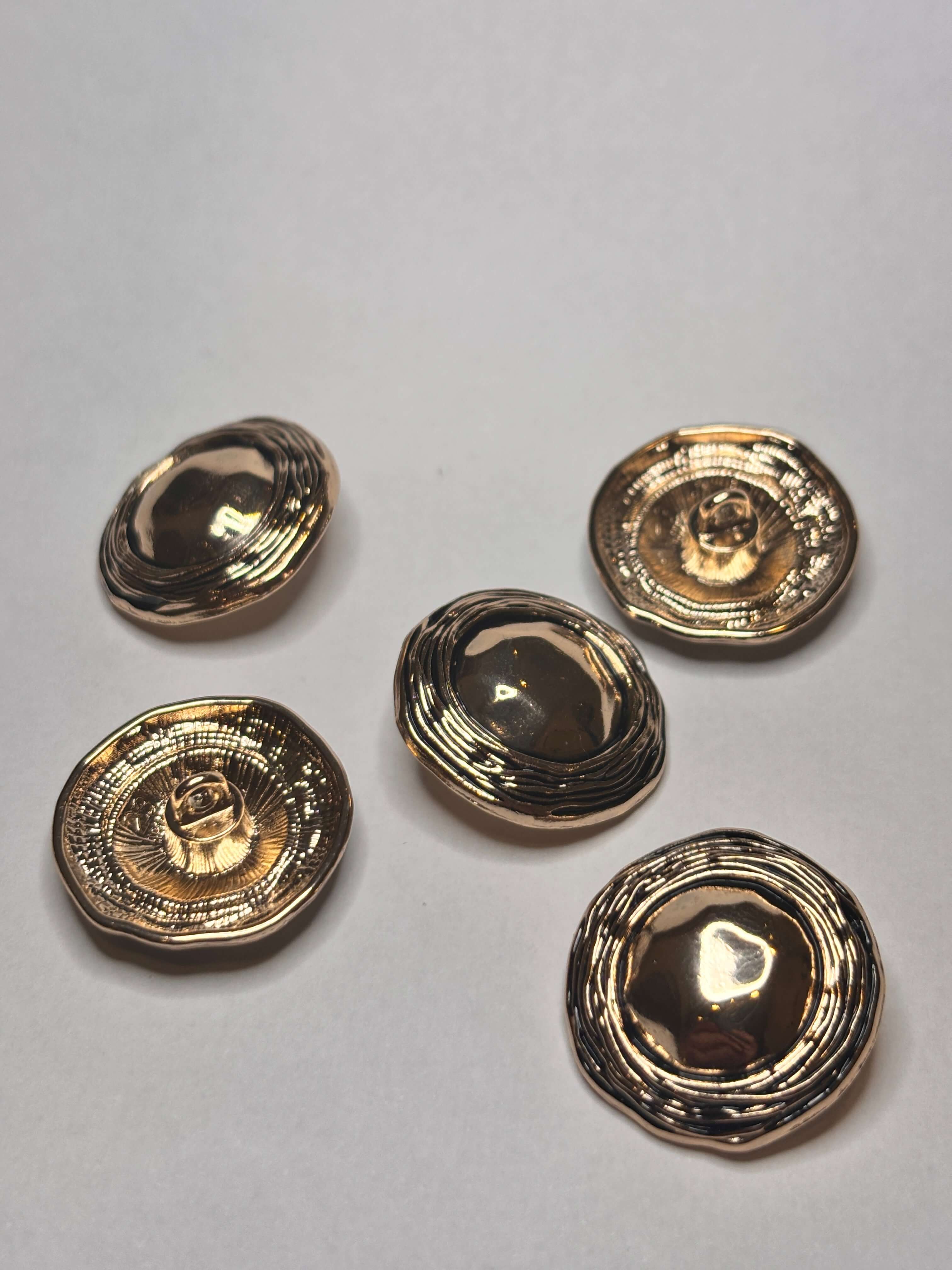 Button V167 - 23mm (36") - Shank button boton