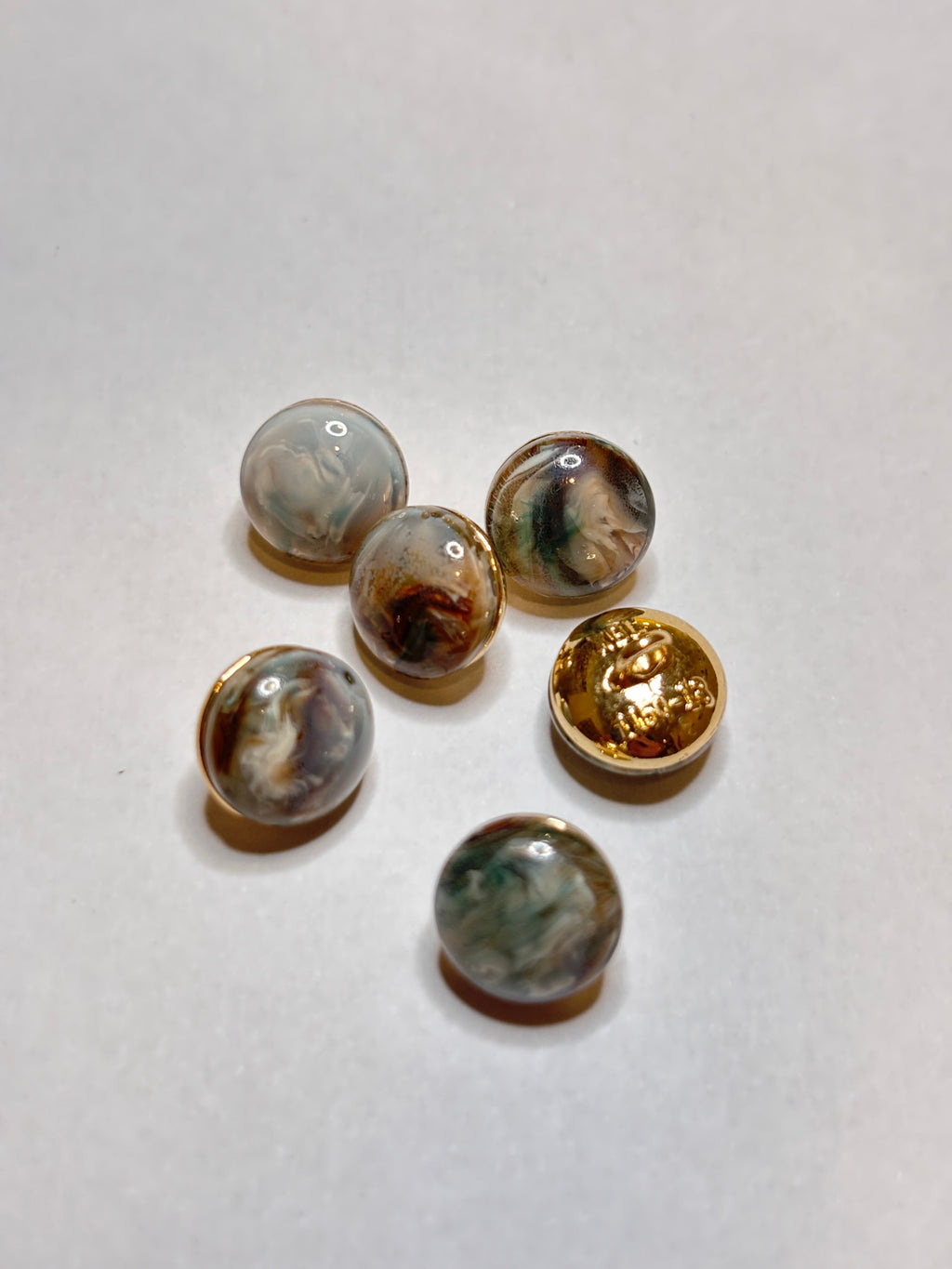 Button B8003 - 11mm (18") - Shank button boton