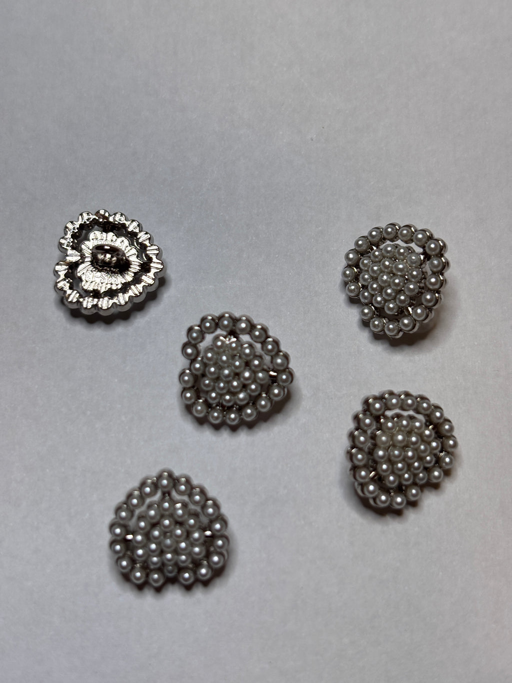 Button V115 - 14mm (22") - Shank button boton