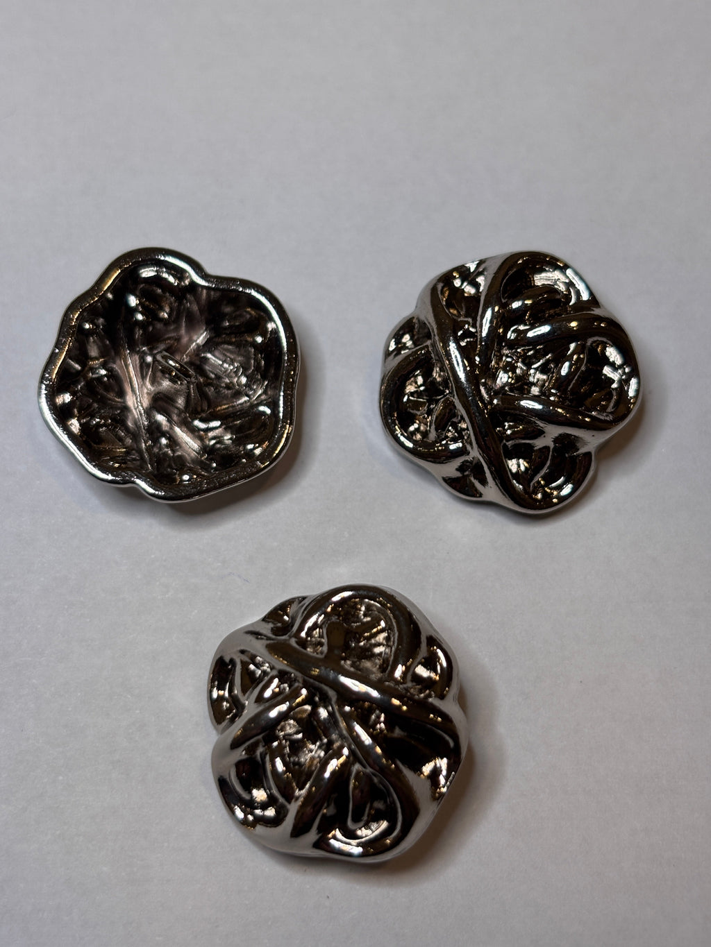 Button V200 - 23mm (36") - Shank button boton