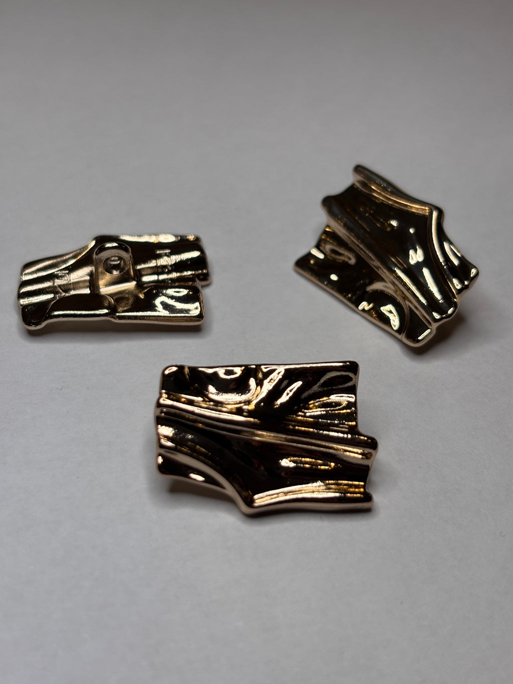 Button V172 - 25mm (40") - Shank button boton