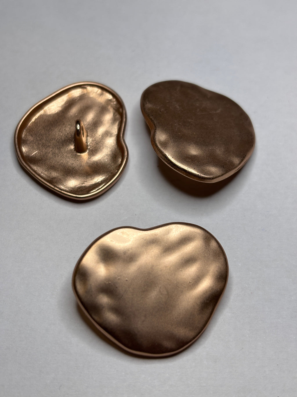 Button F357 - 30mm (48") - Shank button boton