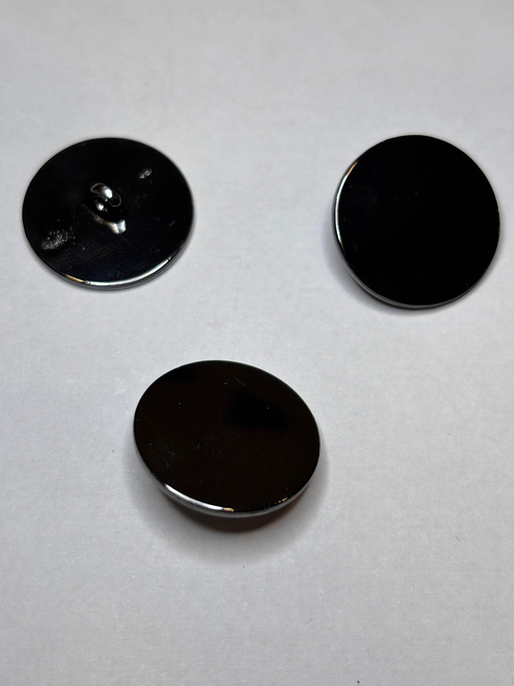 Button B2554 - 15mm (24"), 20mm (32") - Shank button boton