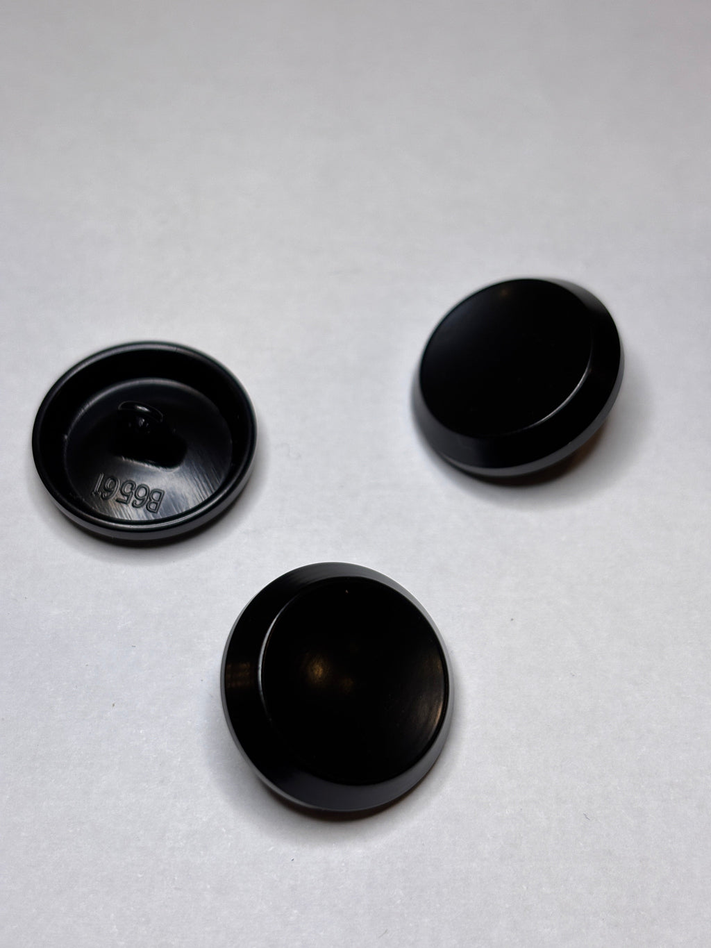 Button B6515 - 15mm (24"), 20mm (32") - Shank button boton