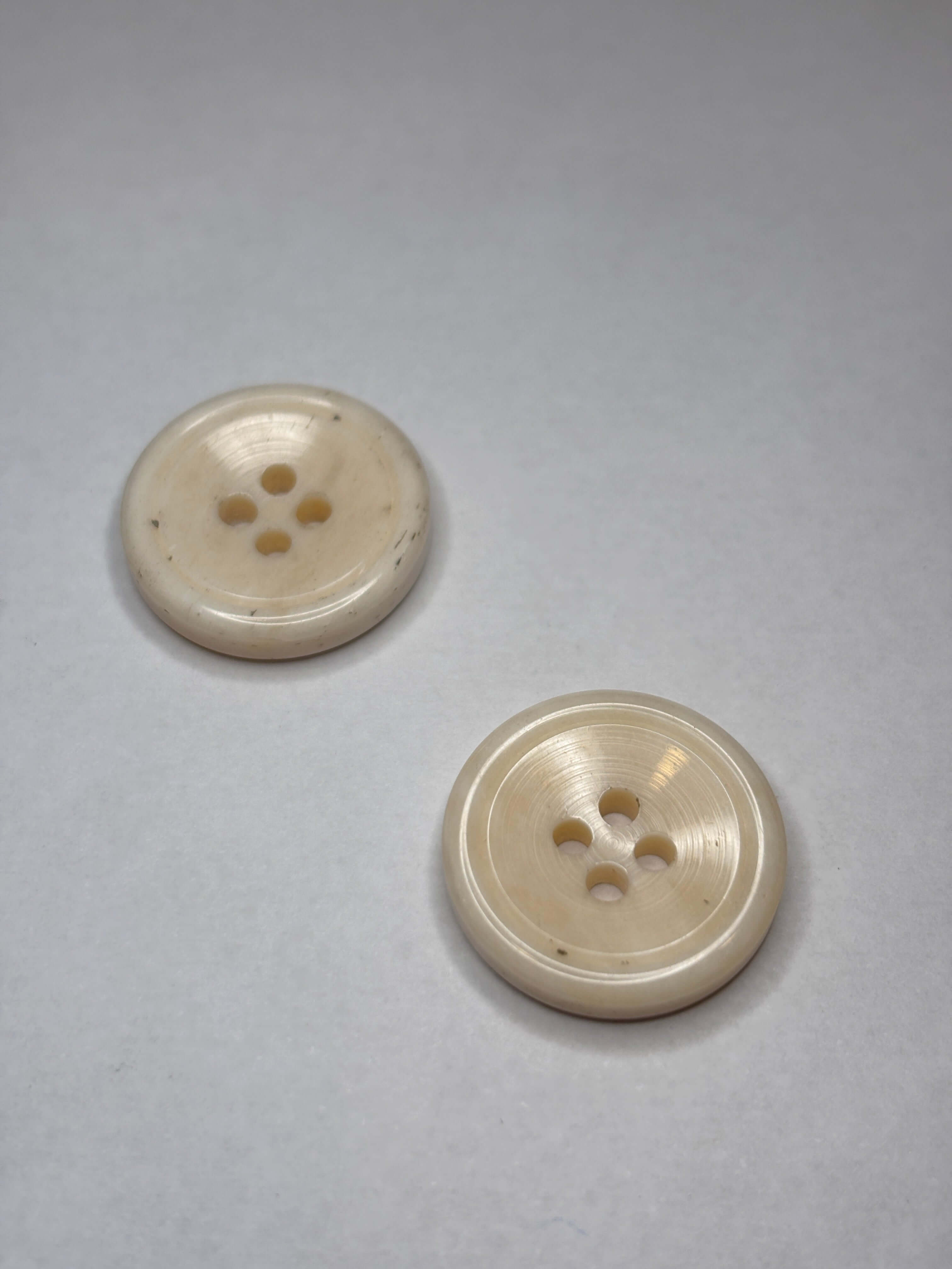 Button K8224 - Bone - 15mm 20mm - 4 holes boton
