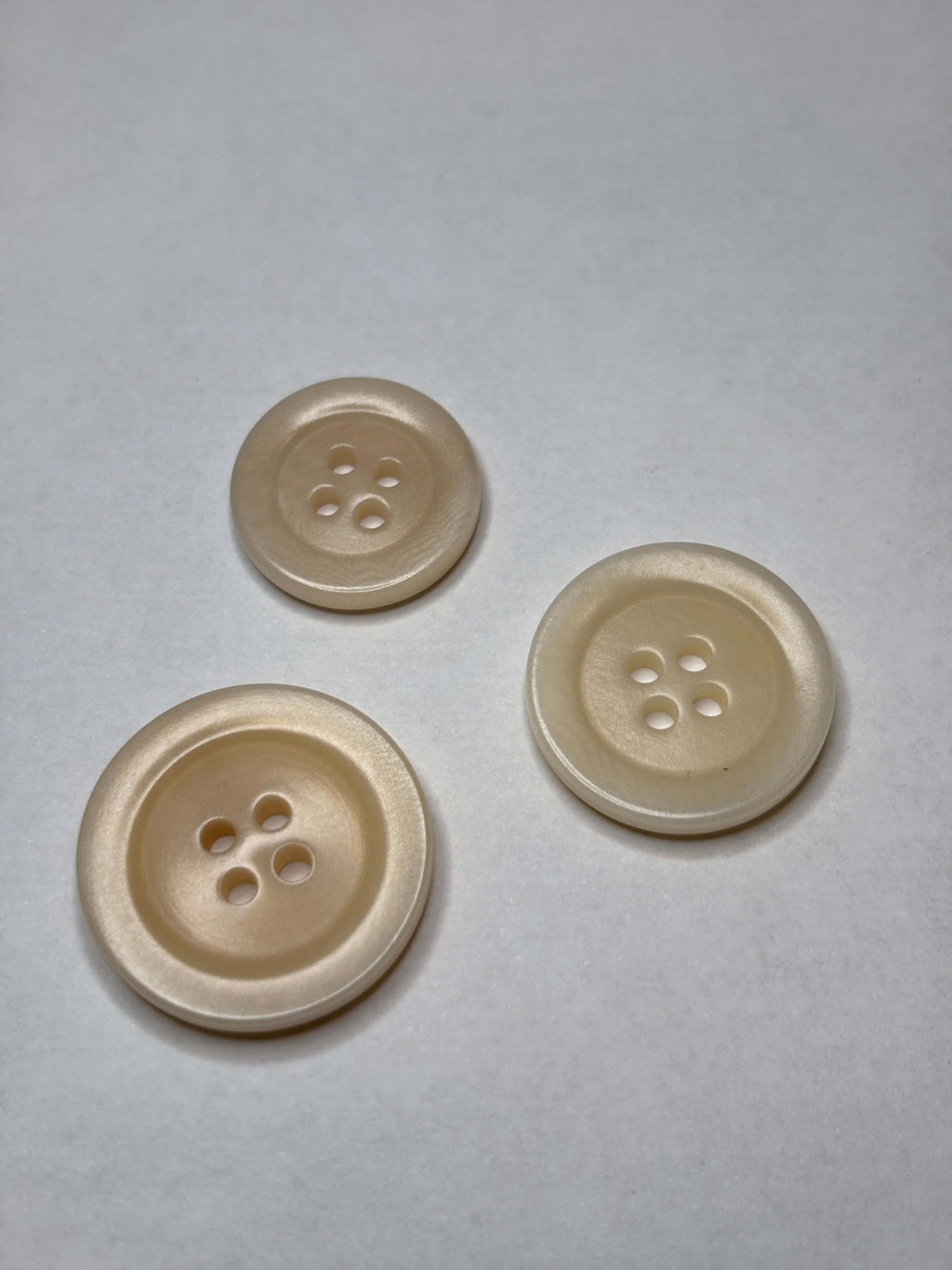 Button D1186 - Corozo - 18mm 20mm 23mm - 4 holes boton