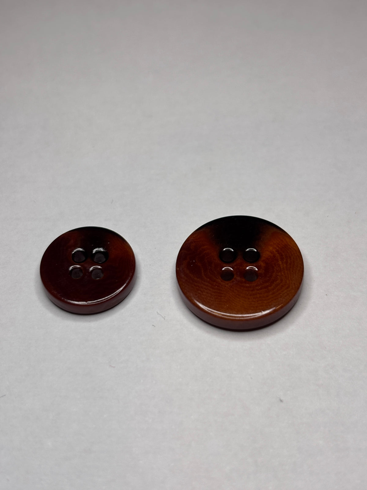Button D606 Corozo 4-Hole | Multiple Sizes