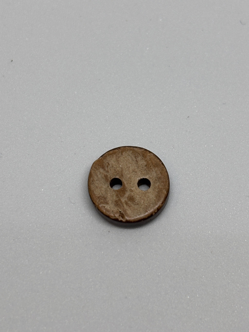 Button NH28 - 9mm 11mm - 2 holes boton
