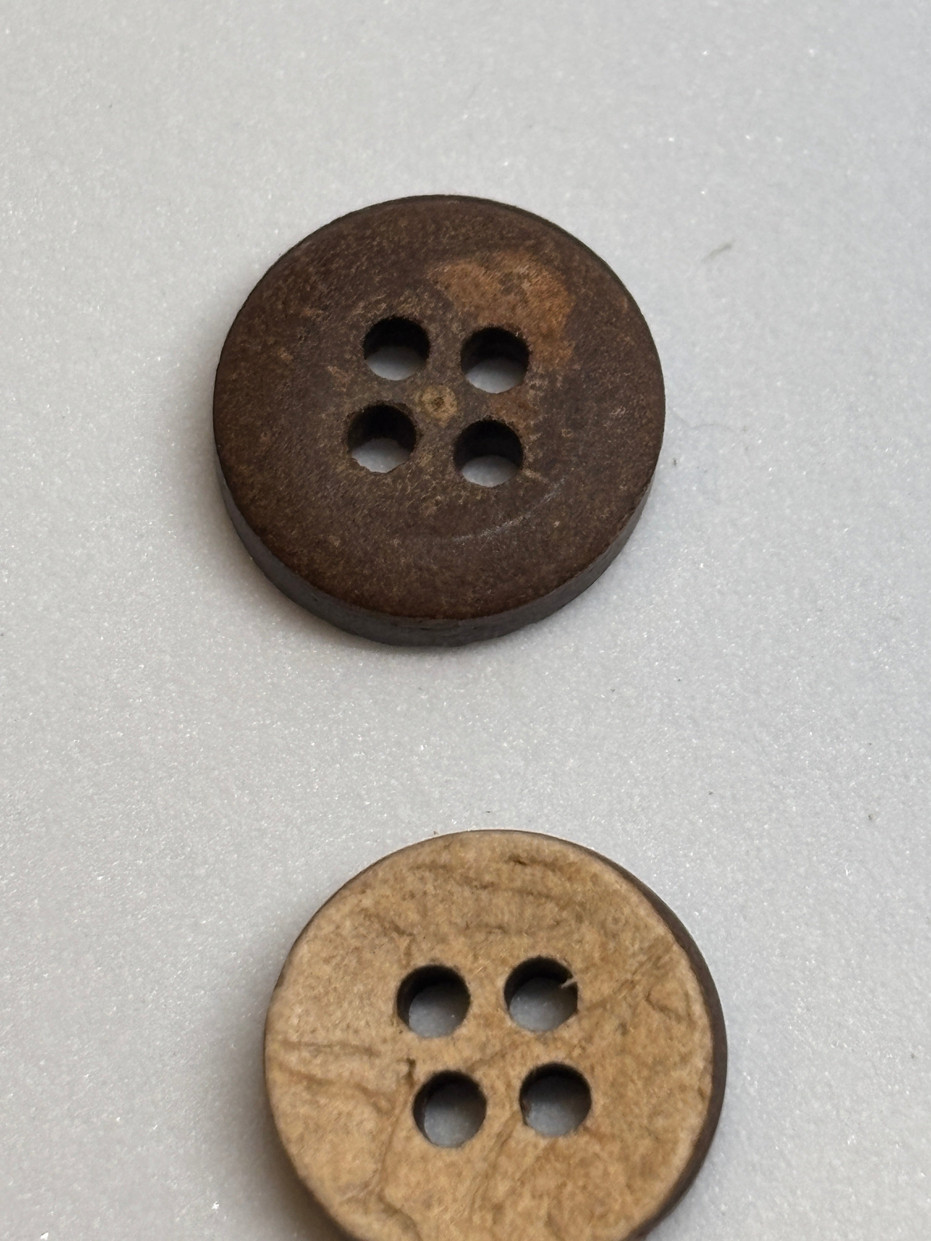 Button NH17 - 9mm 10mm 11mm - 4 holes boton