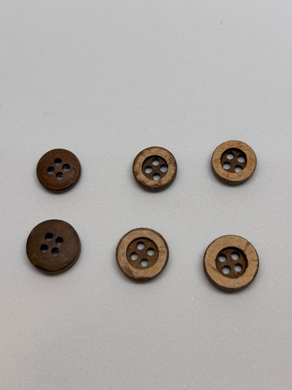 Button NH17 - 9mm 10mm 11mm - 4 holes boton