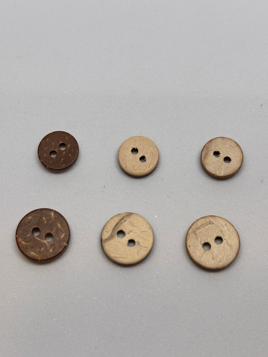 Button NH29 - 9mm 11mm - 2 holes boton