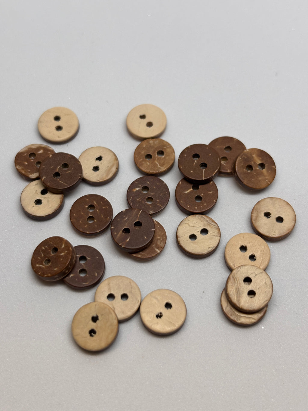 Button NH29 - 9mm 11mm - 2 holes boton