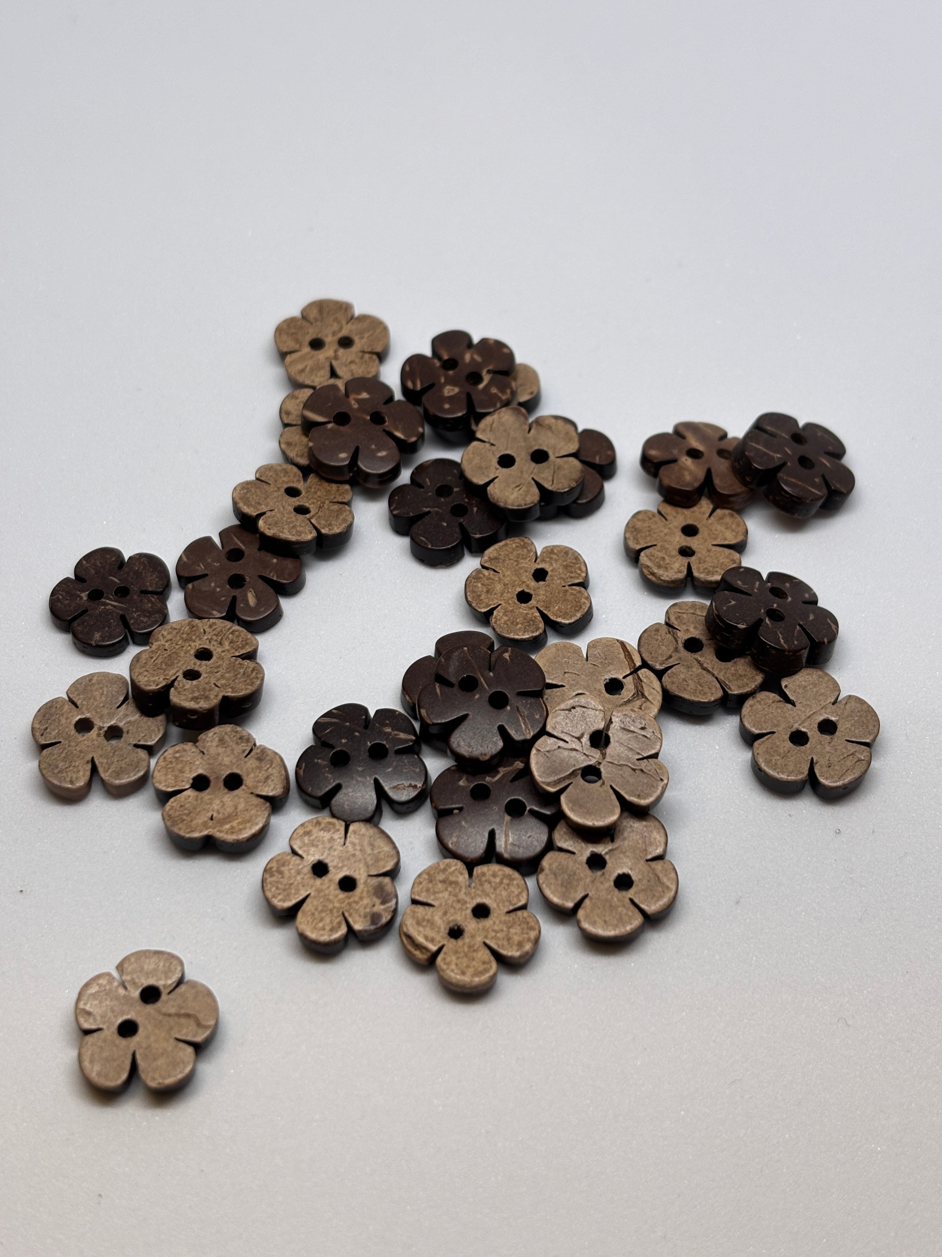 Button NH30 - 13mm 18mm 25mm - 2 holes boton