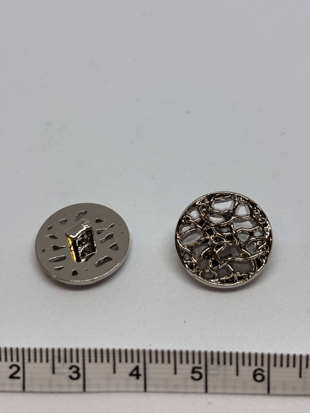 Button B4244 - 18mm - Shank button boton de pie