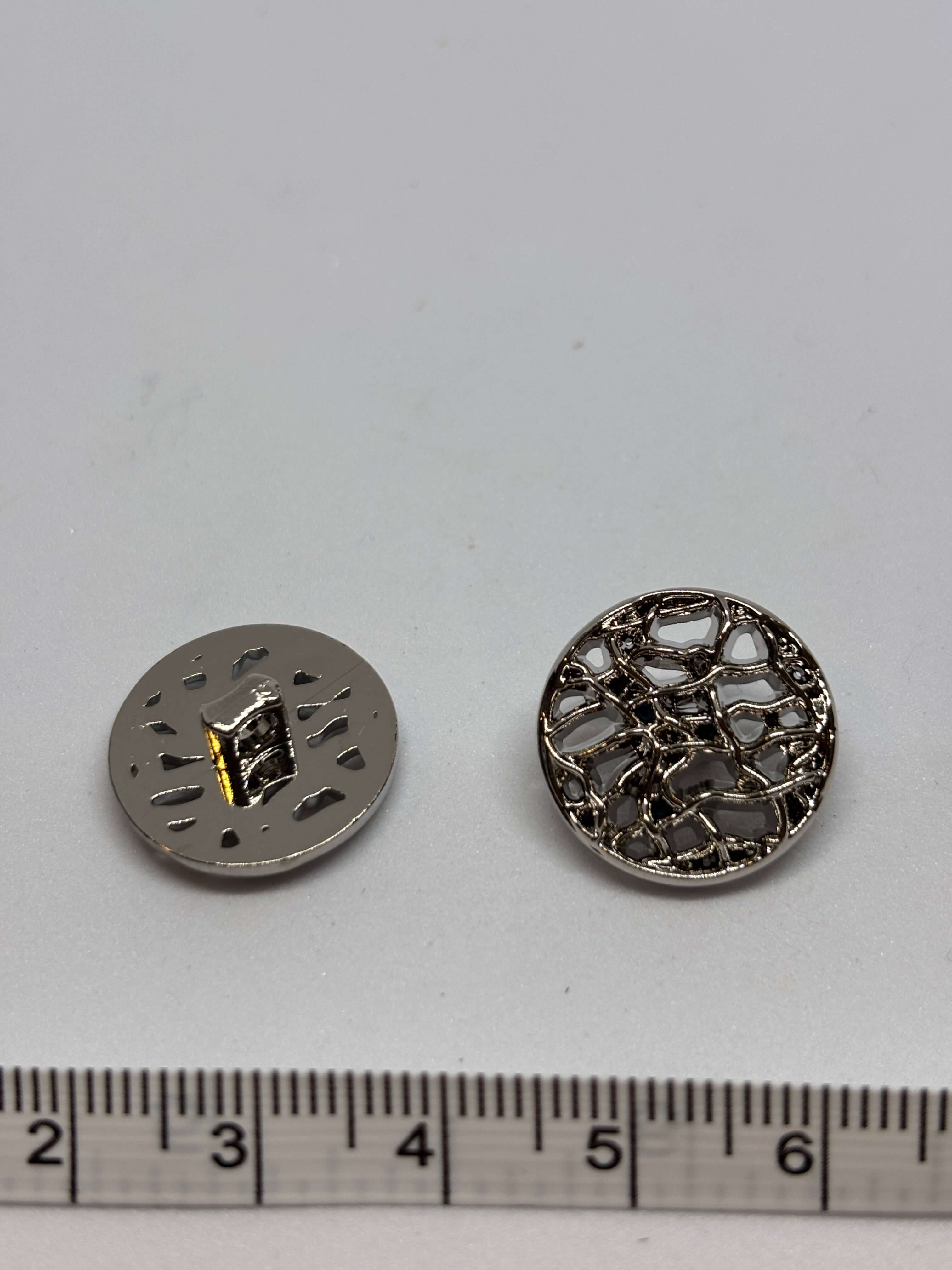 Button B4244 - 18mm - Shank button boton de pie