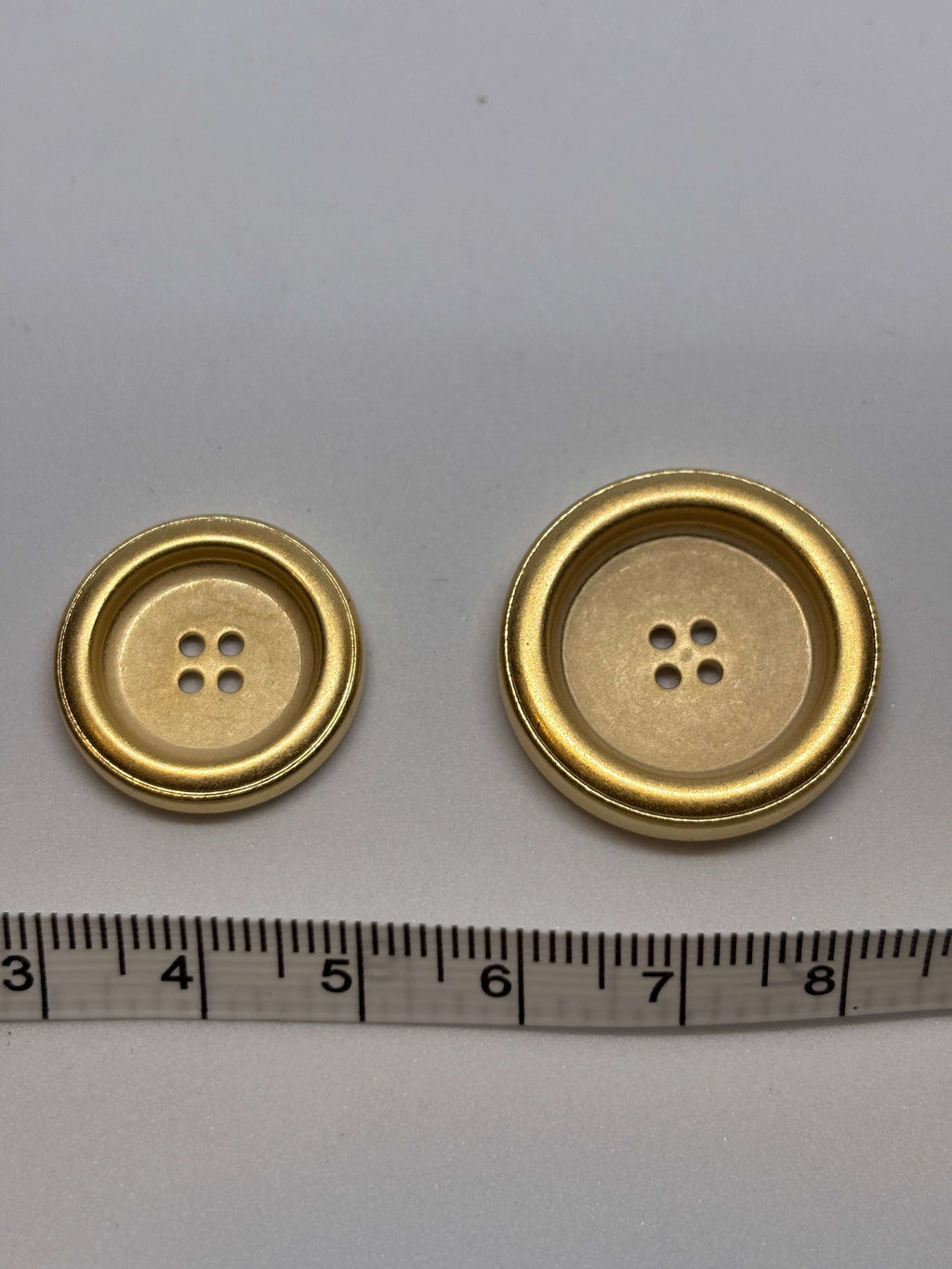 Button B8317 - 25mm - 4 holes 4 agujeros