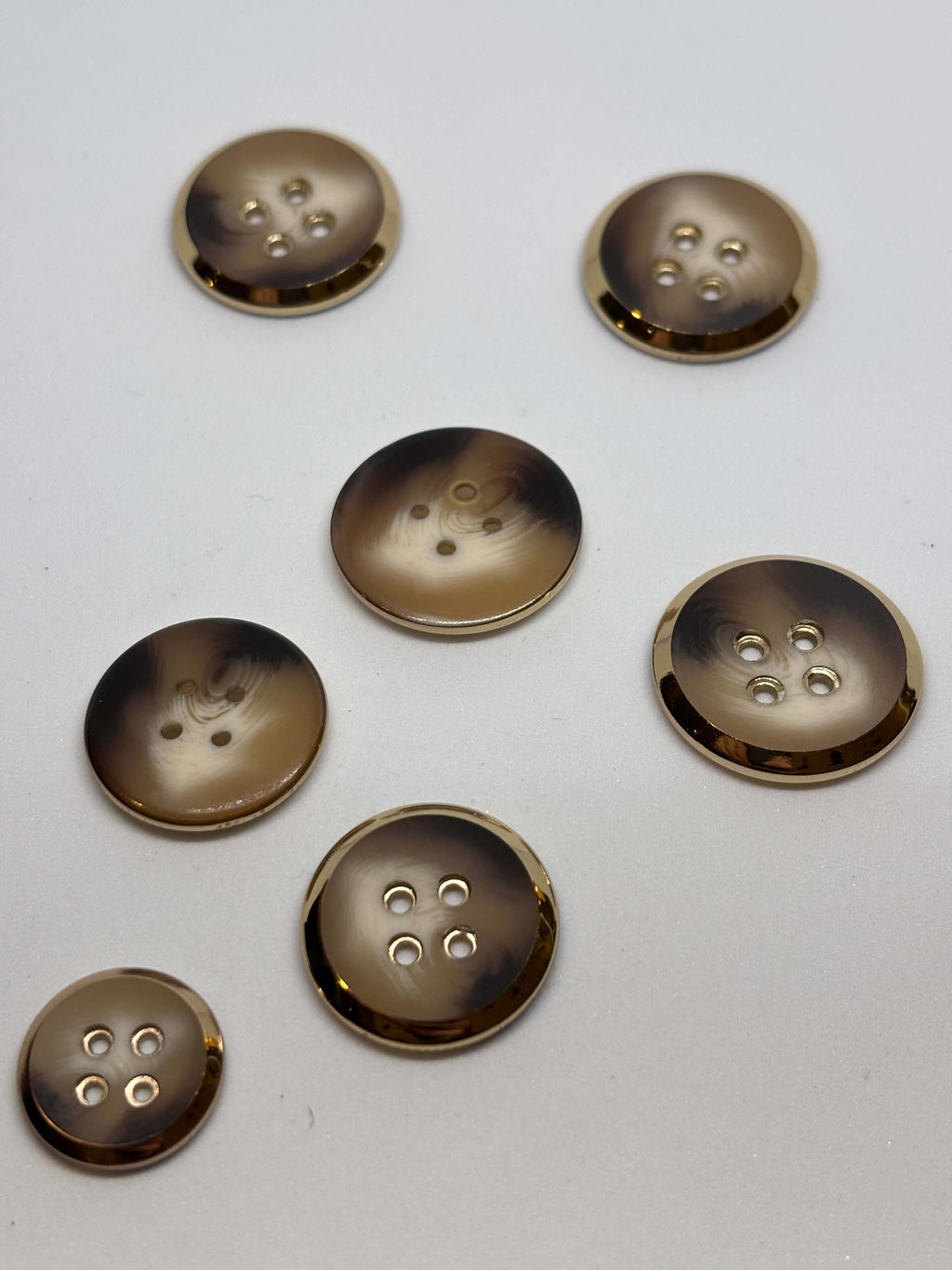 Button P58060 - 18mm 23mm 25mm - 4 holes 4 agujeros