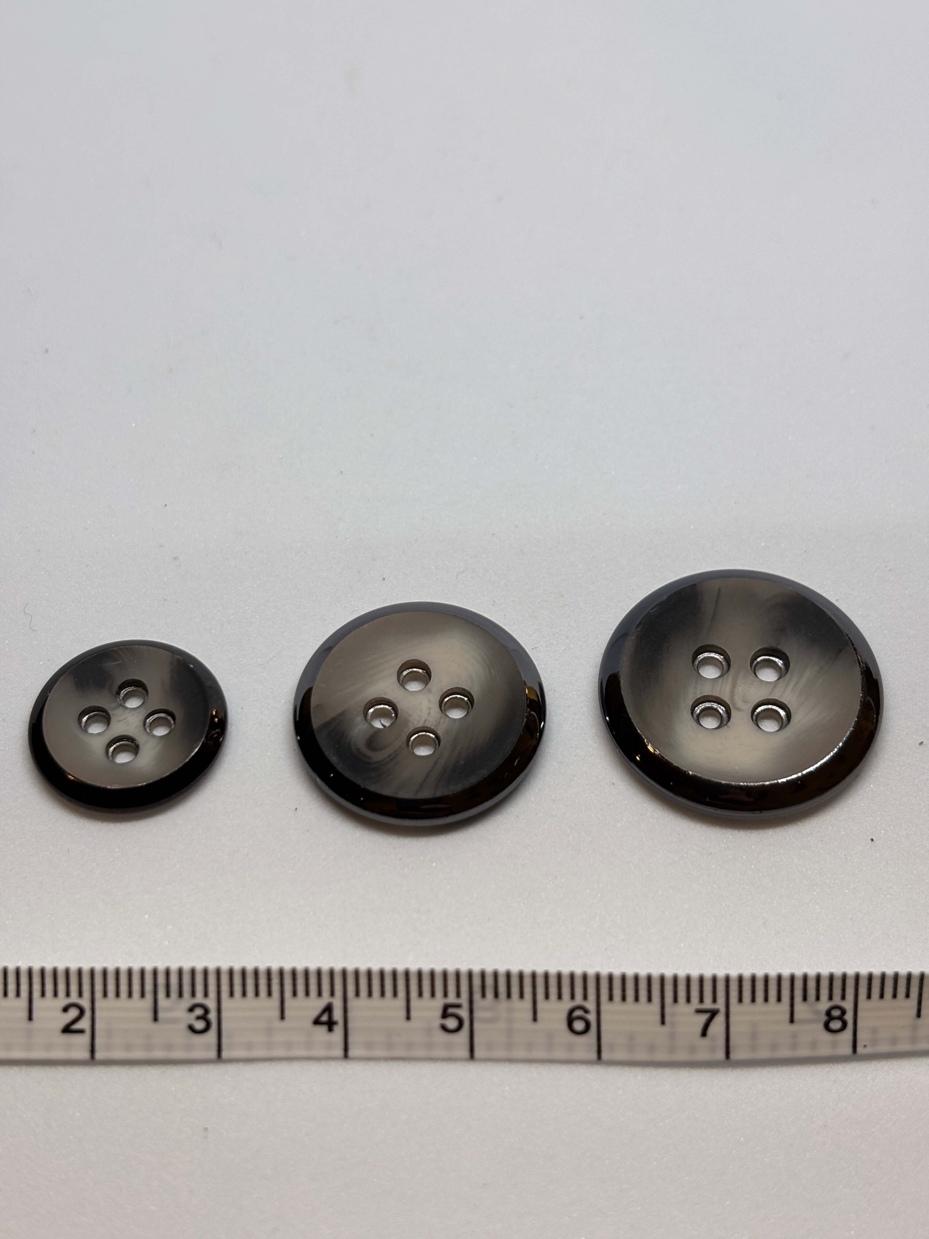 Button P58060/Nickel - 18mm 23mm 25mm - 4 holes 4 agujeros
