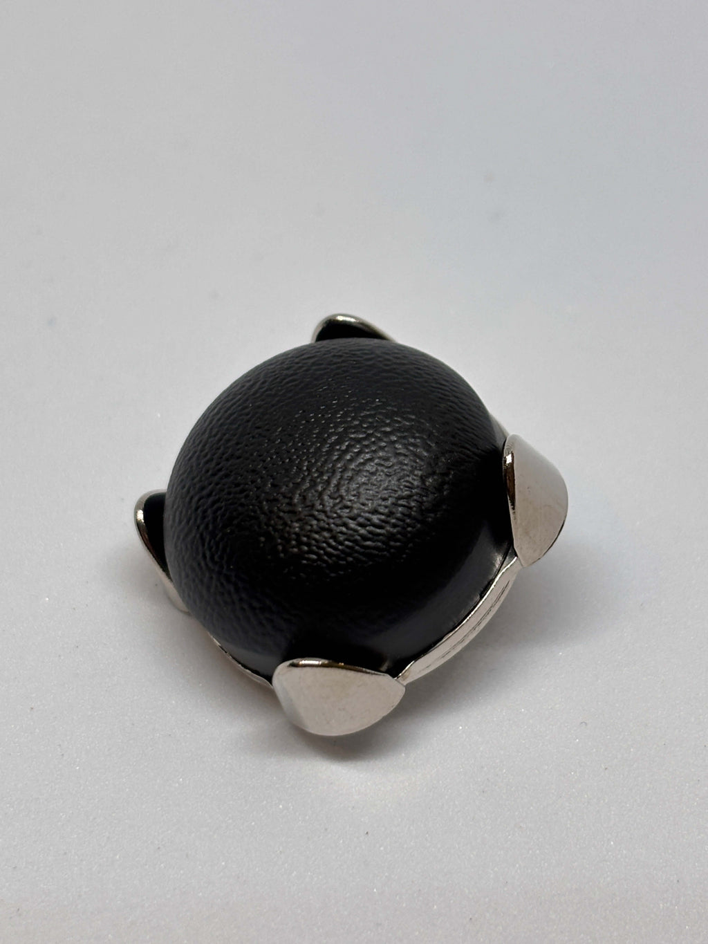 Button B6235 - 18mm 23mm - Shank button boton de pie