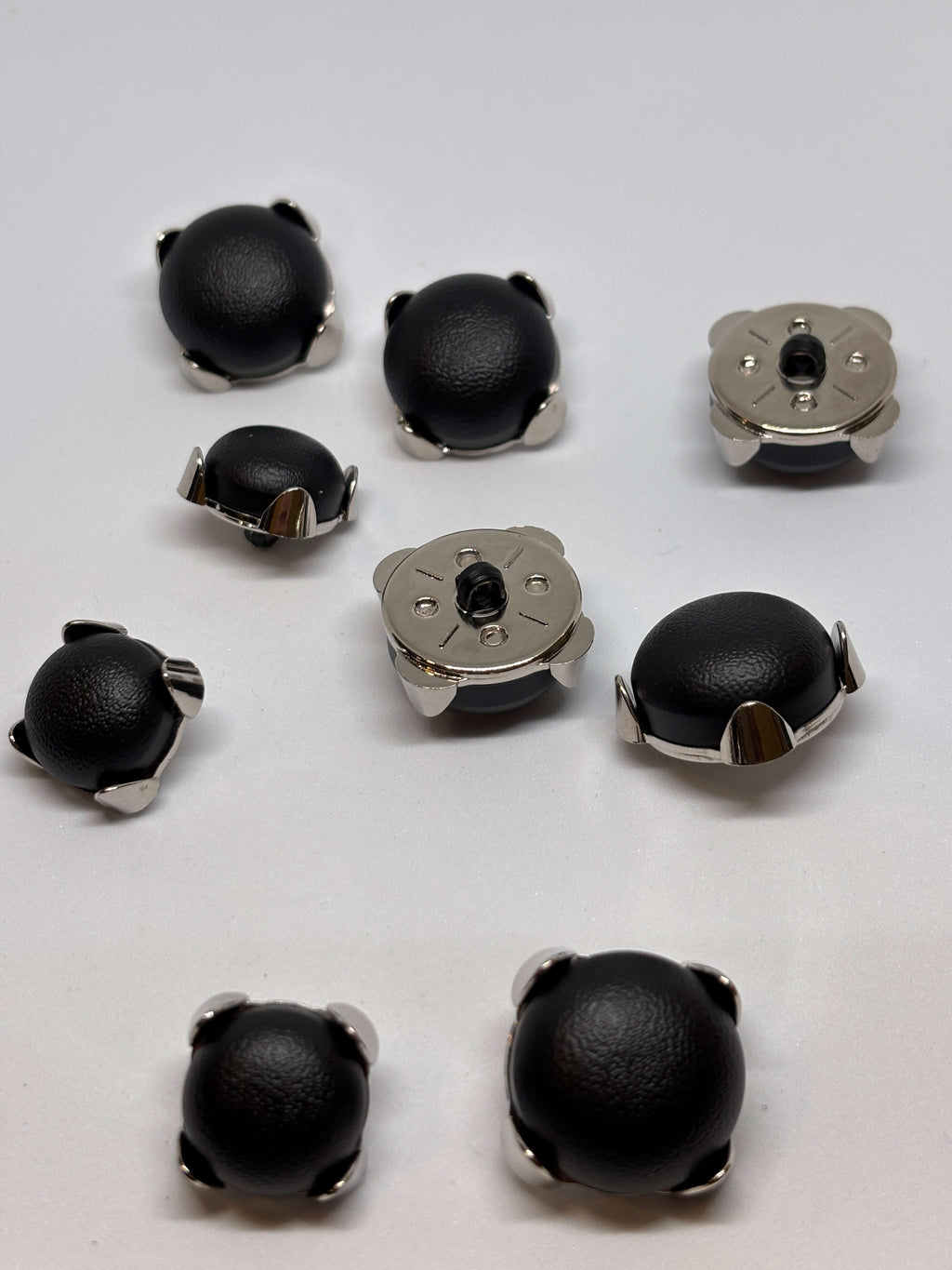 Button B6235 - 18mm 23mm - Shank button boton de pie