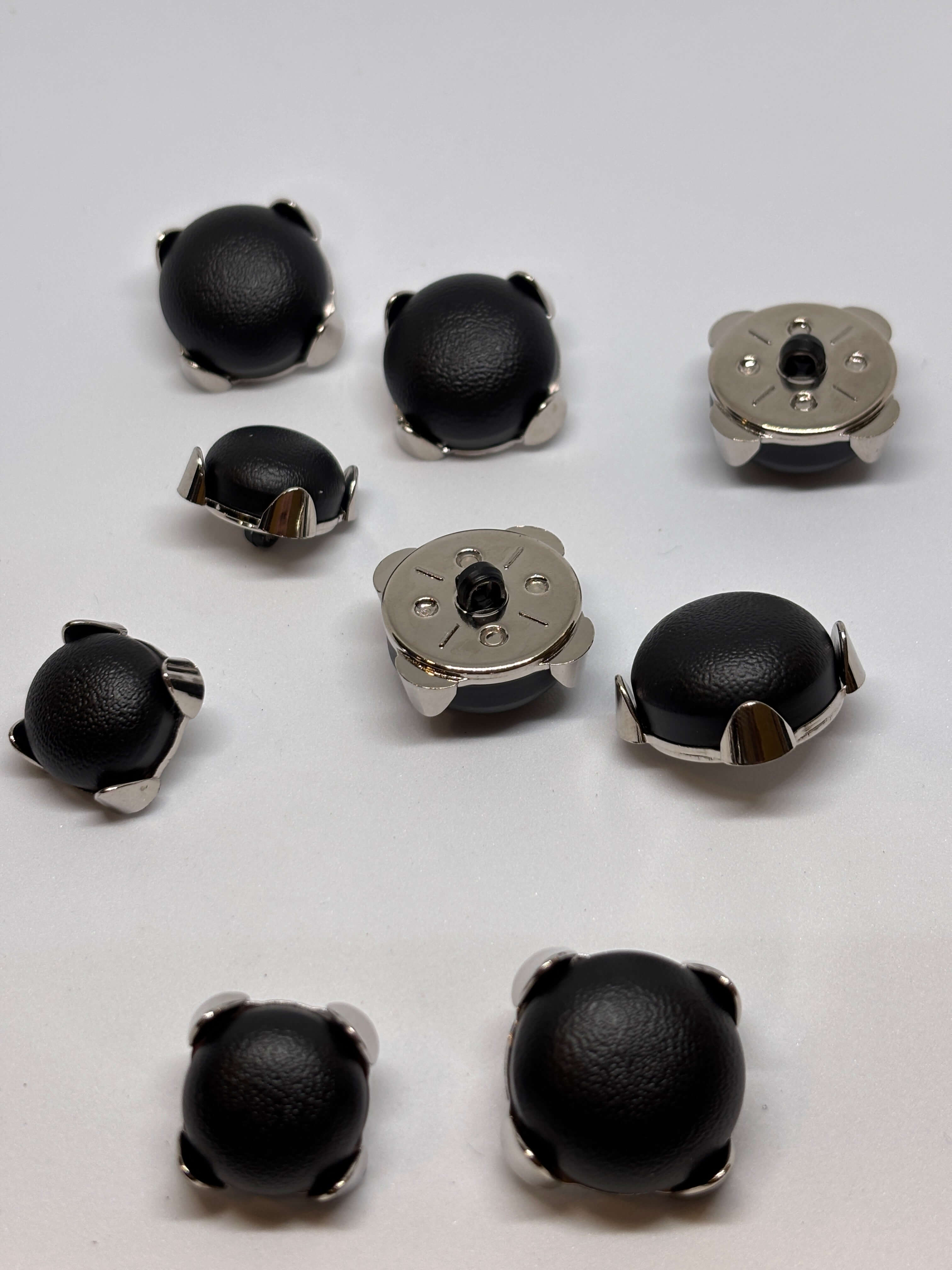 Button B6235 - 18mm 23mm - Shank button boton de pie