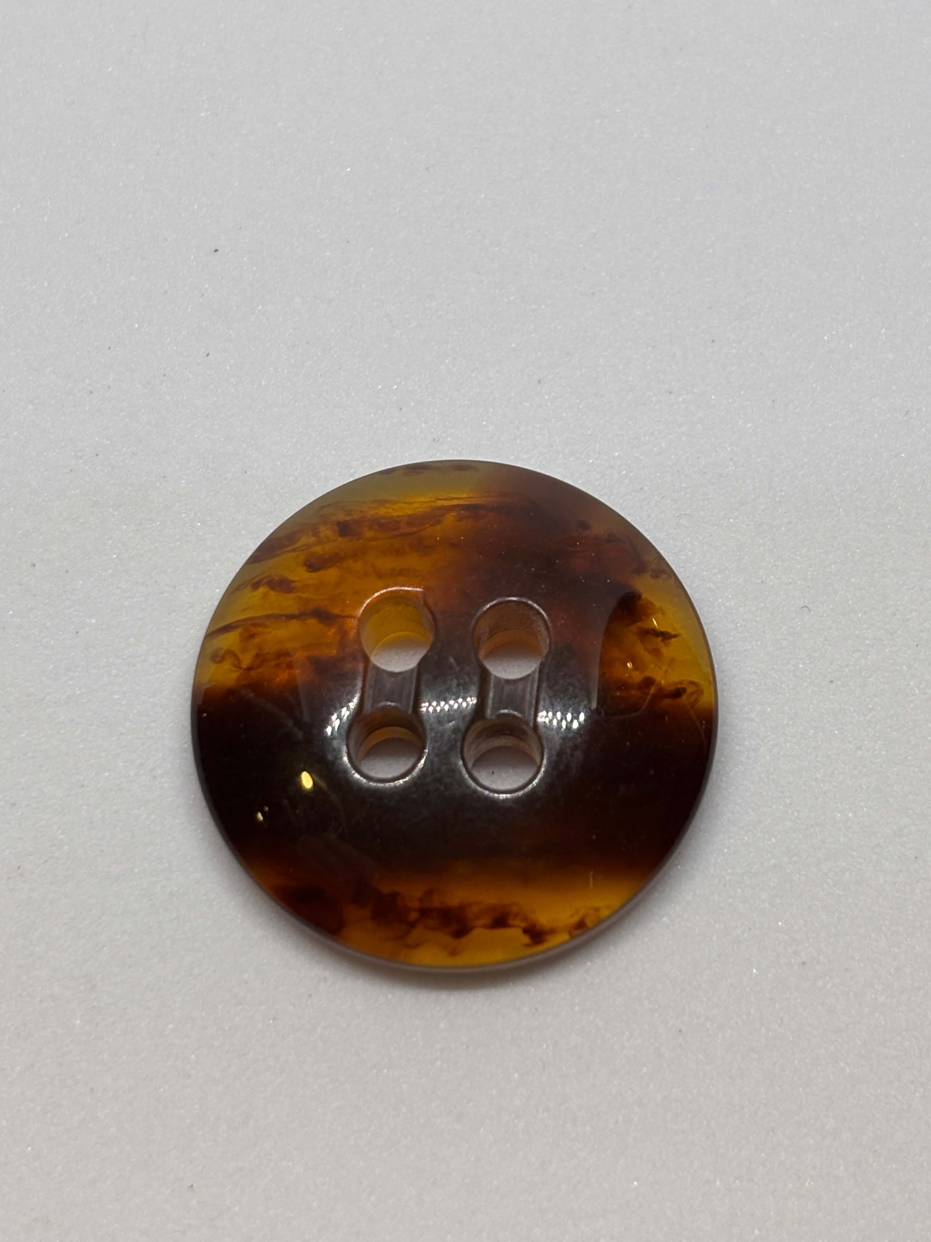 Button P5095 - 18mm 23mm - 4 holes 4 agujeros