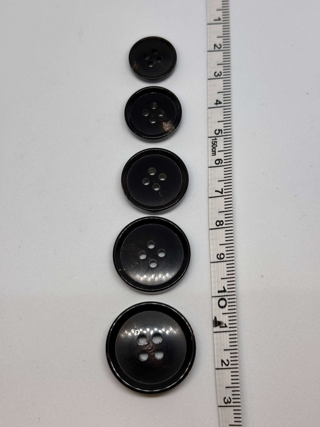 Button OR1086 - 15, 18, 20, 23, 25 mm - 4 holes 4 agujeros
