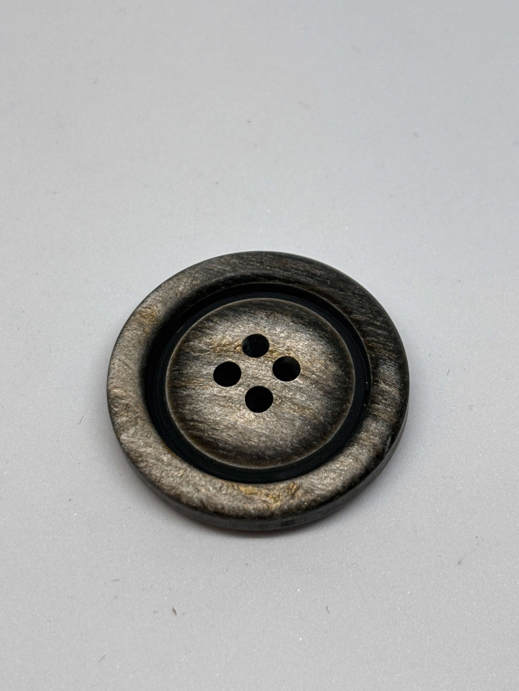 Button P51894 - 30mm - 4-hole button 4 agujeros