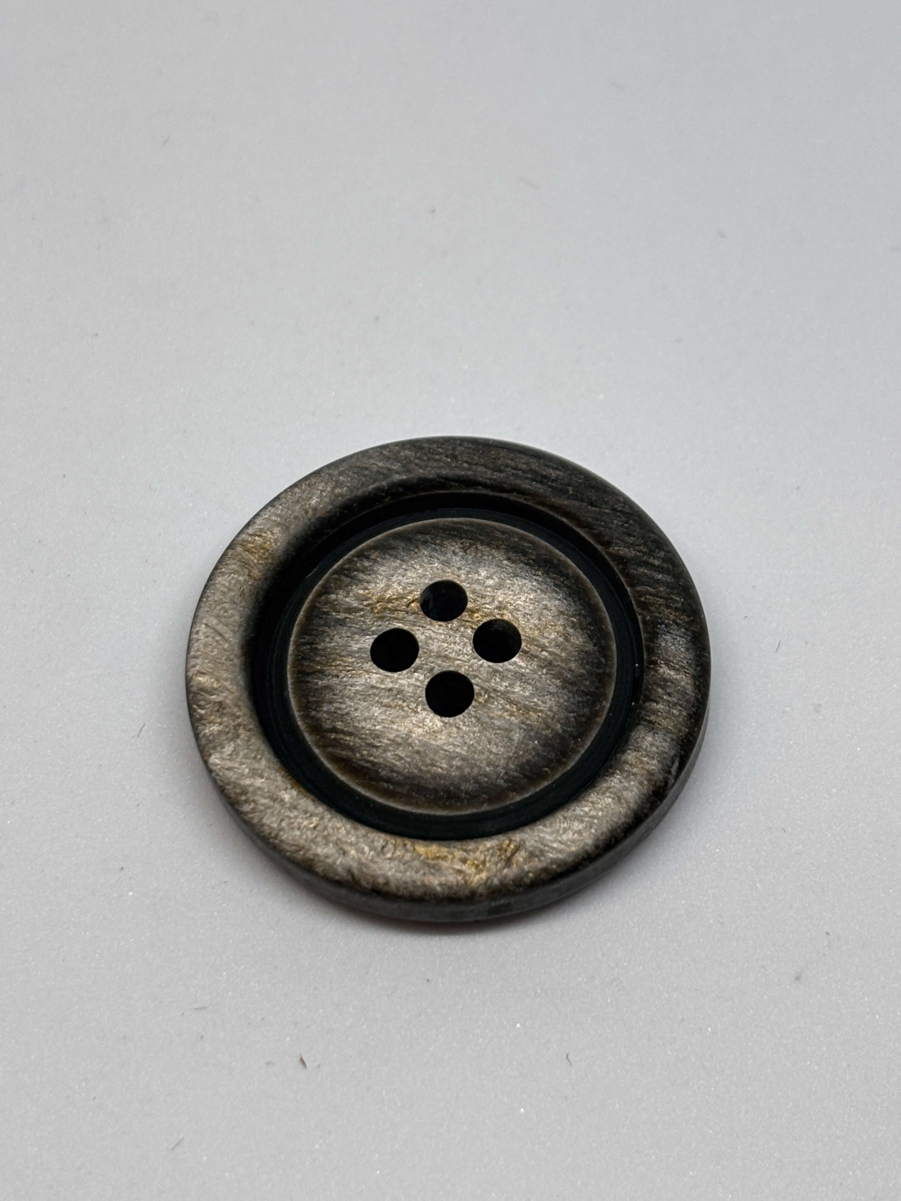 Button P51894 - 30mm - 4-hole button 4 agujeros