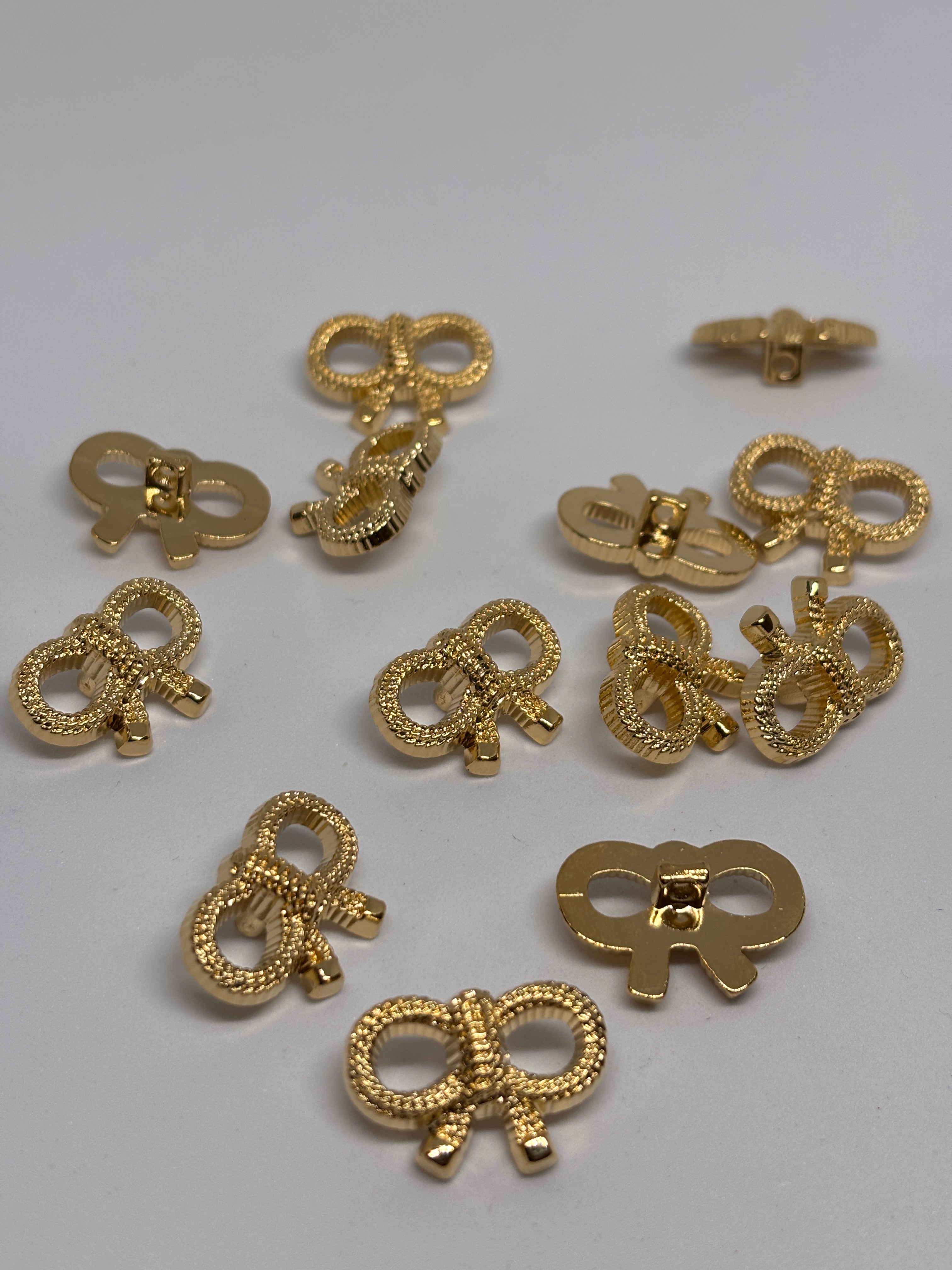 Button B8274 - 23mm (36") - Shank button boton