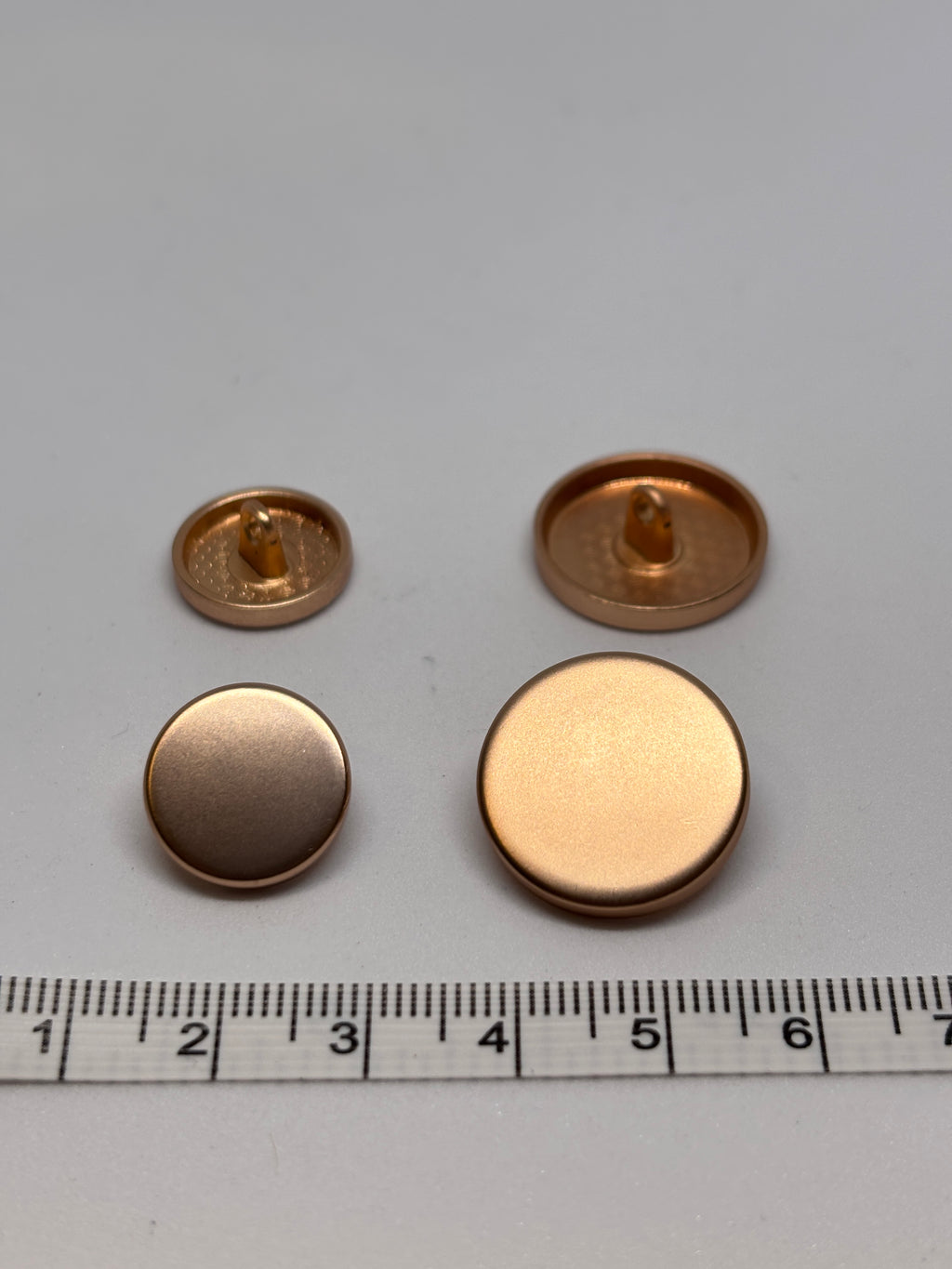 Button XT-3178 - 15mm (24"), 20mm (32") - Shank button boton