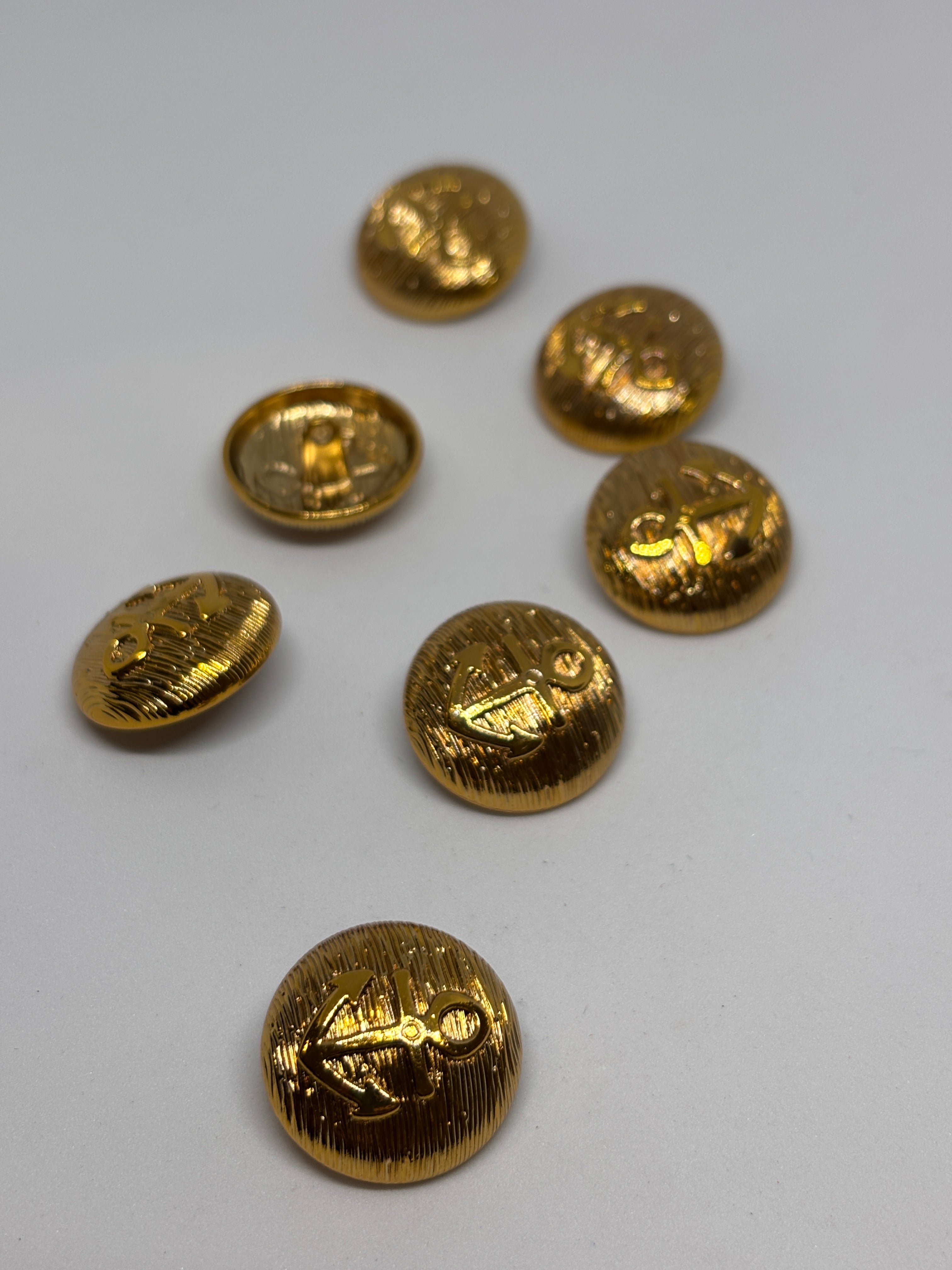 Button V165 - 23mm (36") - Shank button boton