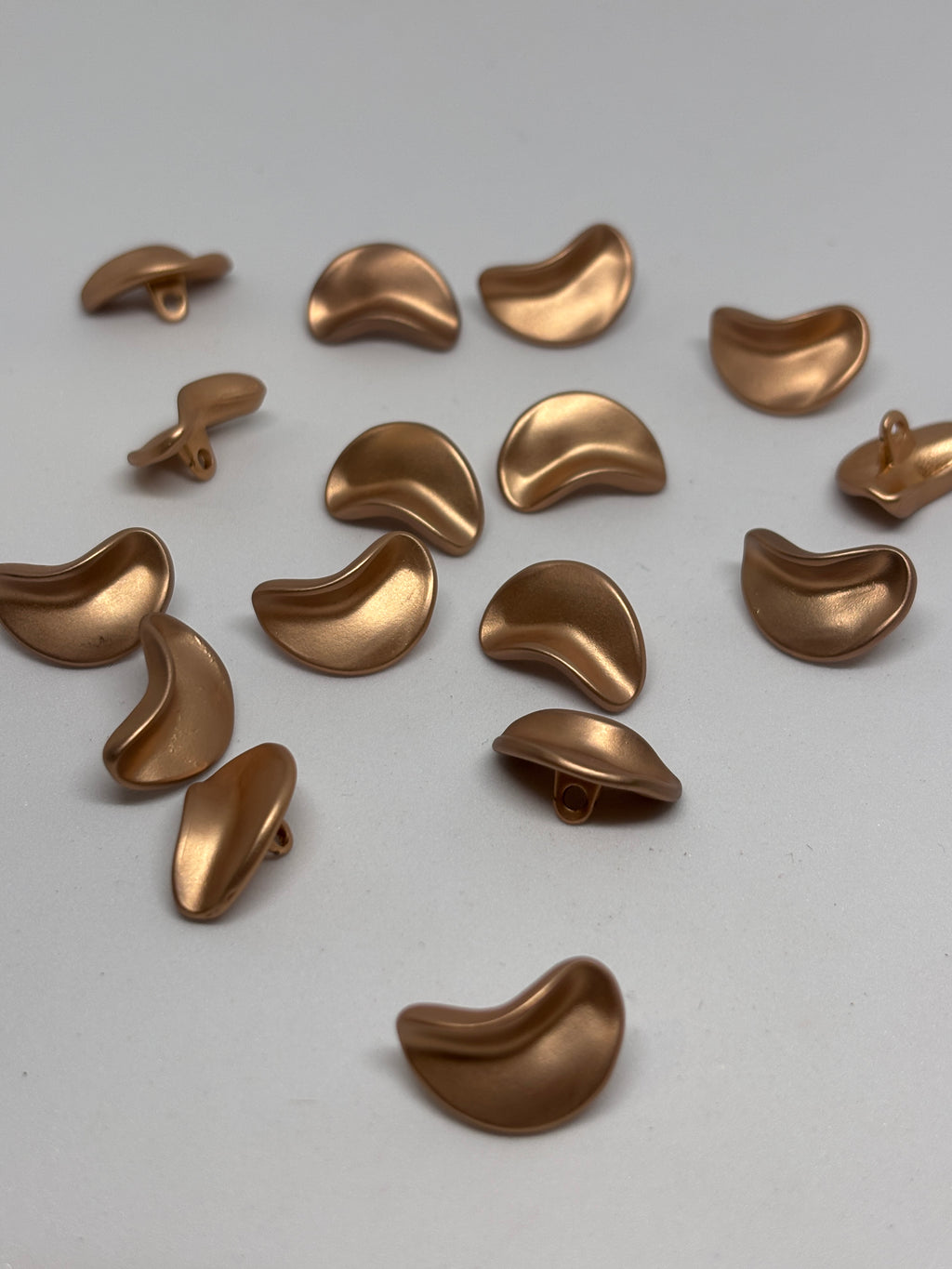 Button N1008 - 15mm (24") - Shank button boton