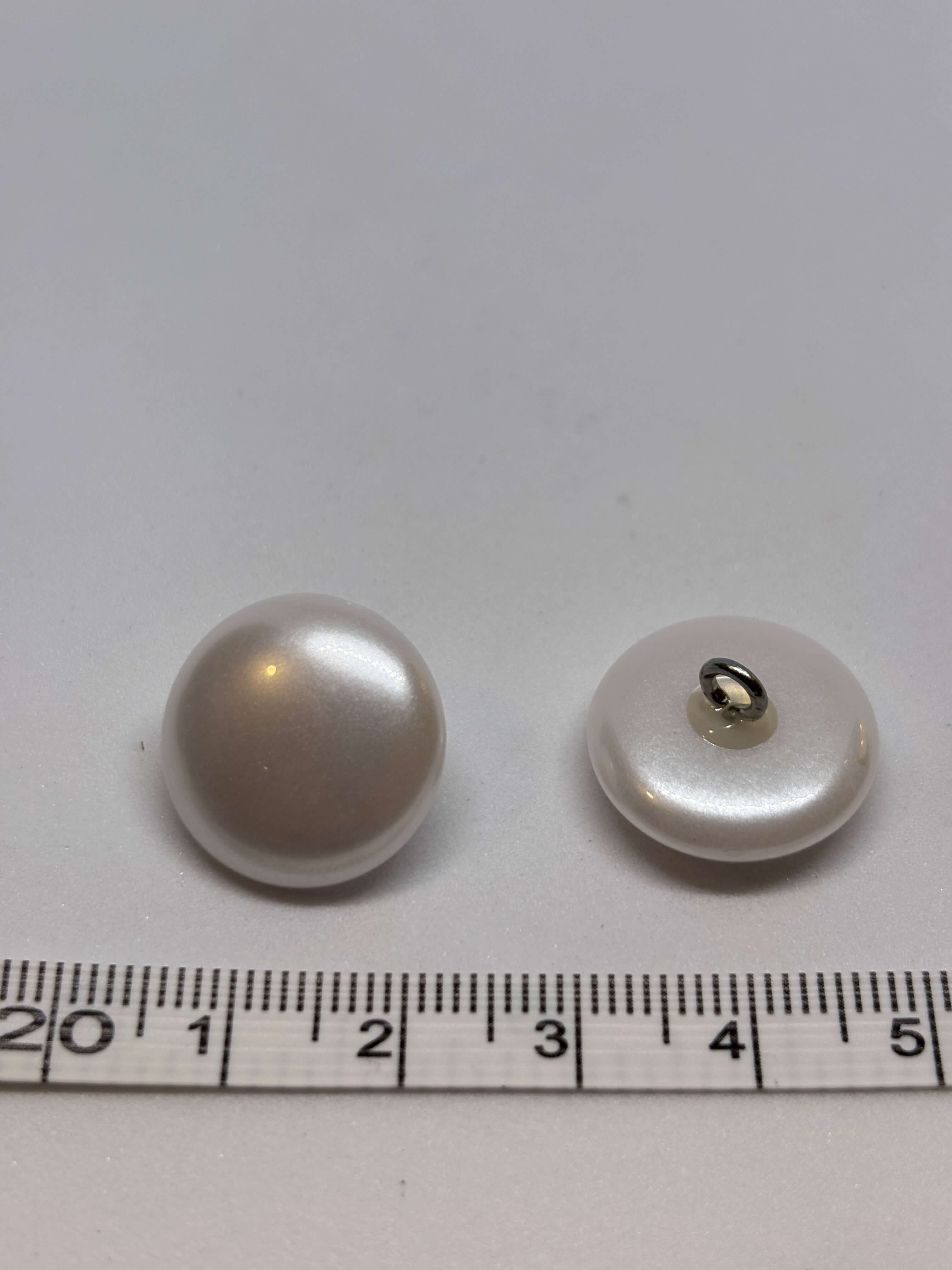 Button DH1056 - 18mm (28") - Shank button boton de pie