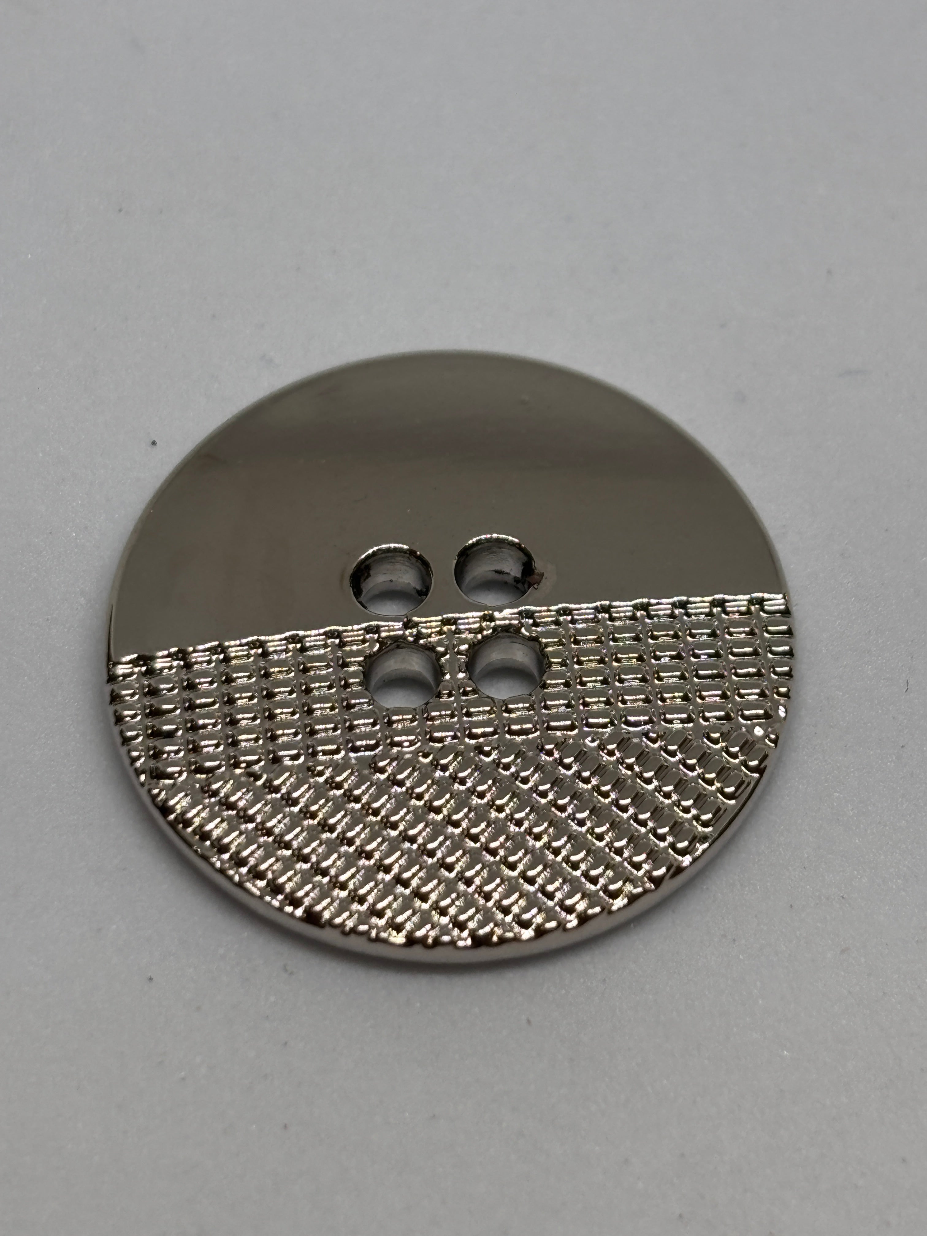 Button B6285 - 23mm (36") - 4 holes boton