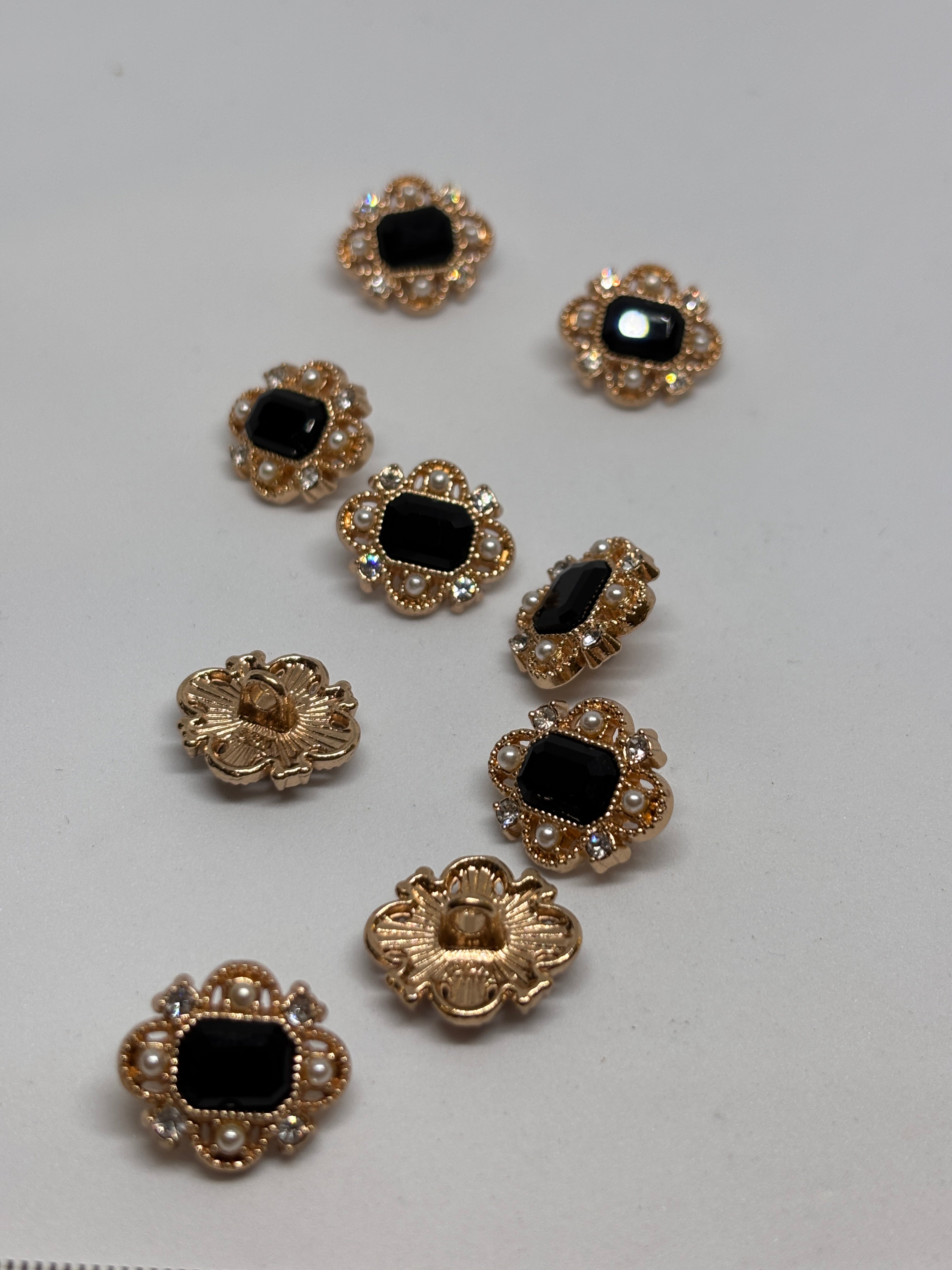 Button B22051 - 18mm (28") - Shank button boton