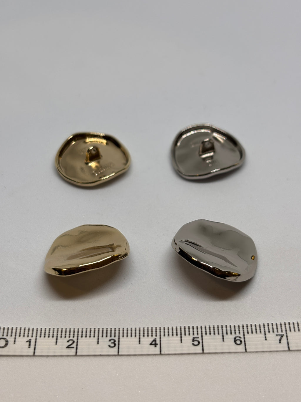 Button V185 - 23mm (36") - Shank button boton