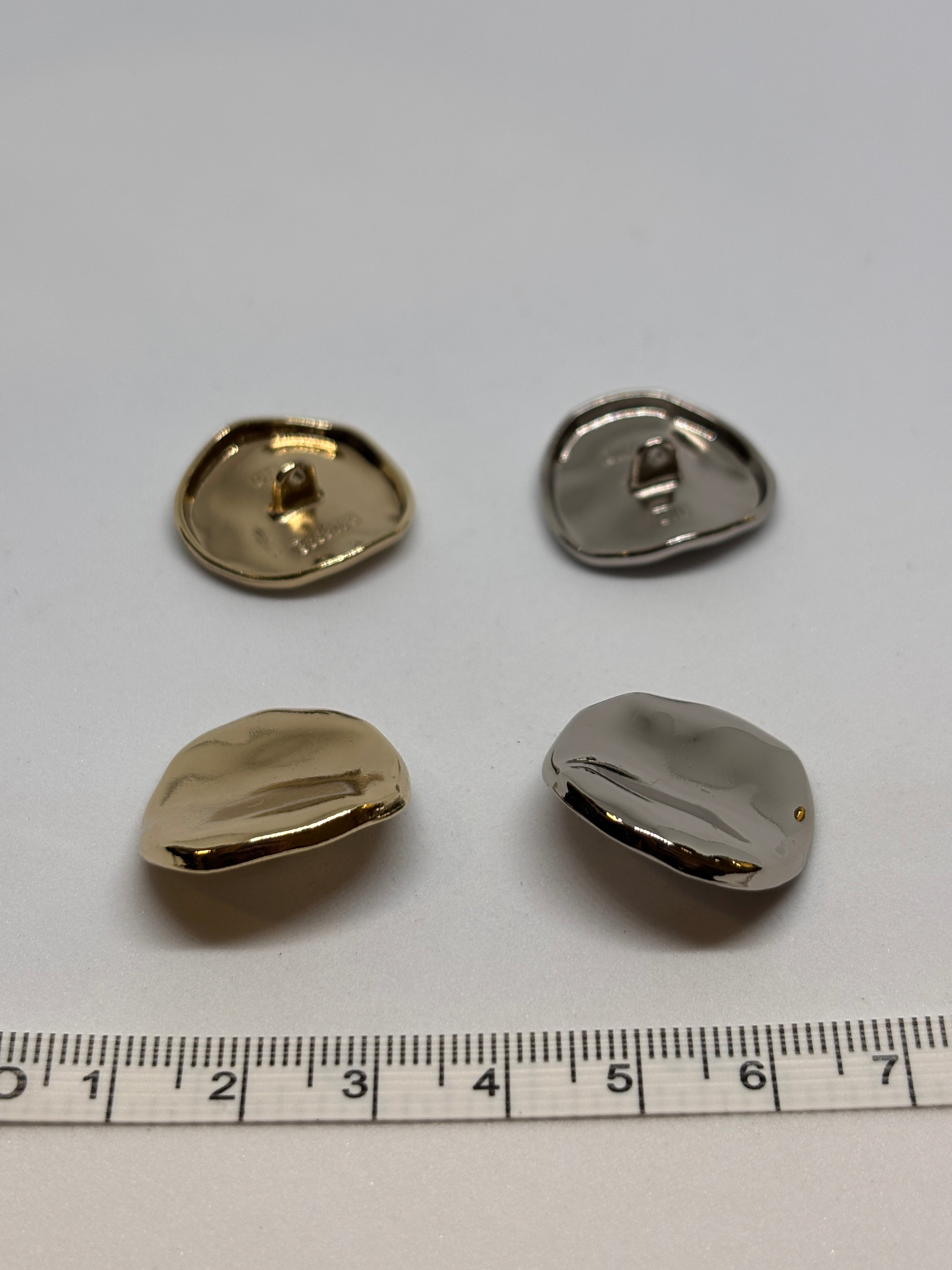 Button V185 - 23mm (36") - Shank button boton