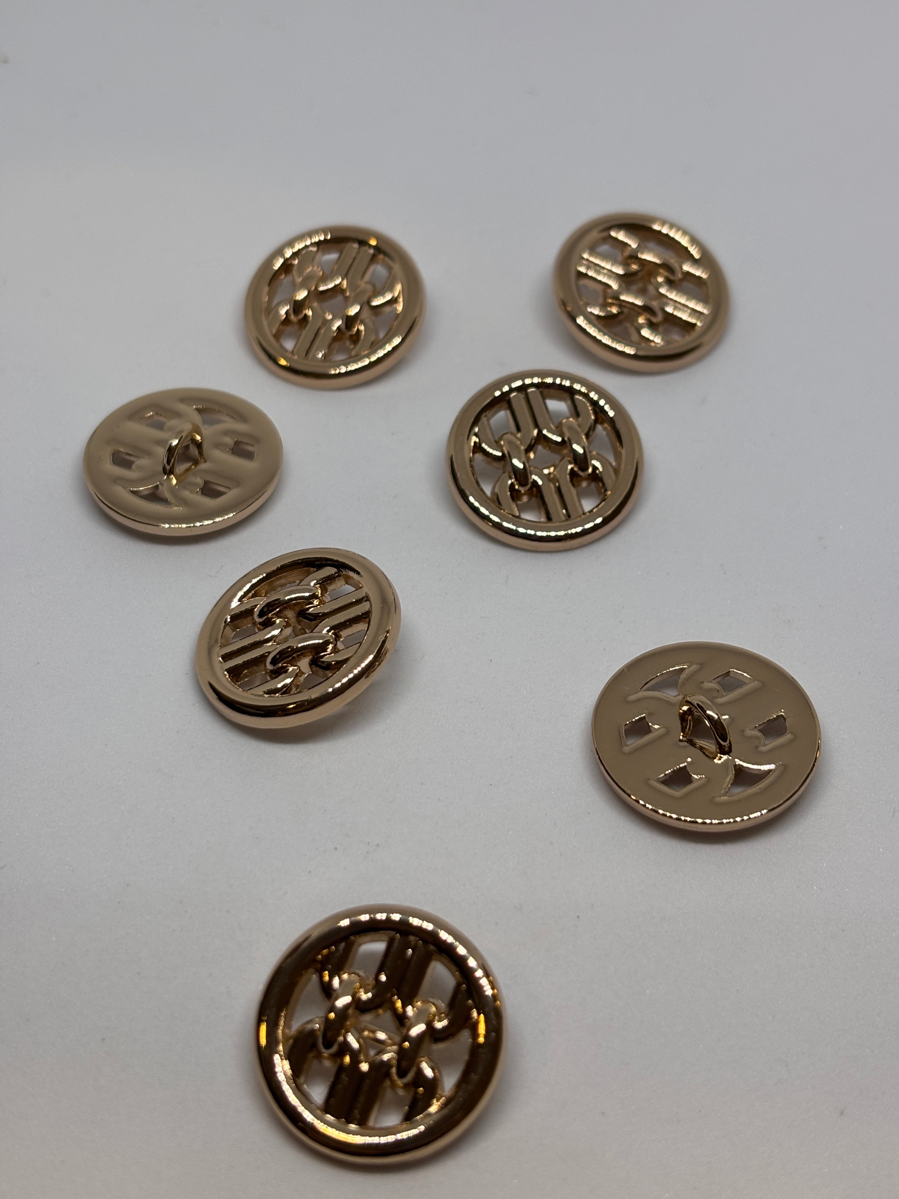 Button V151 - 23mm (36") - Shank button boton