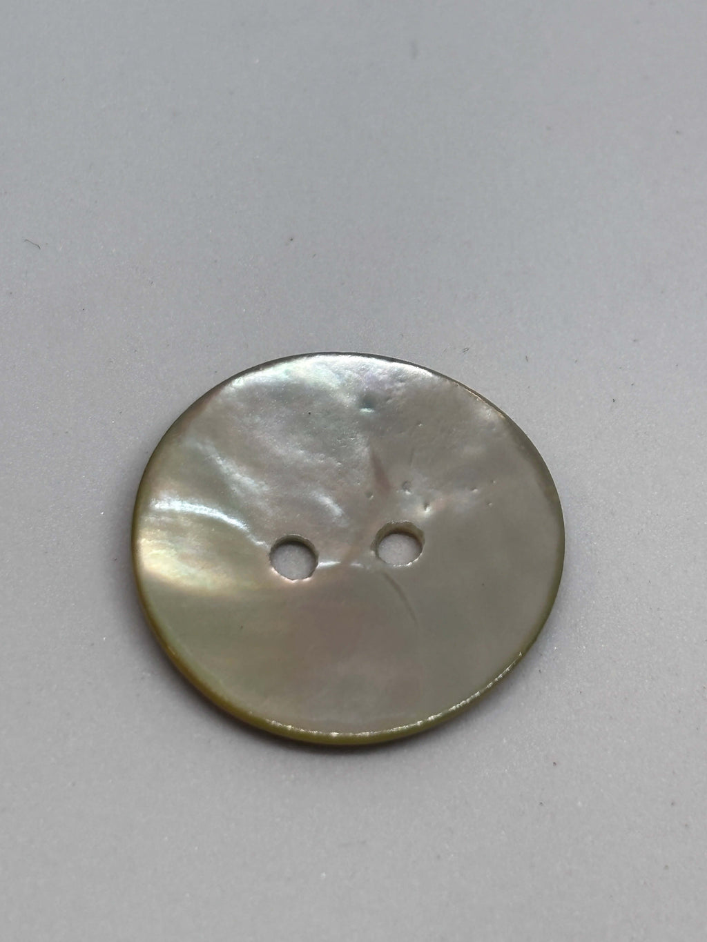 Button PE35 - Natural Pearl 2-hole button boton