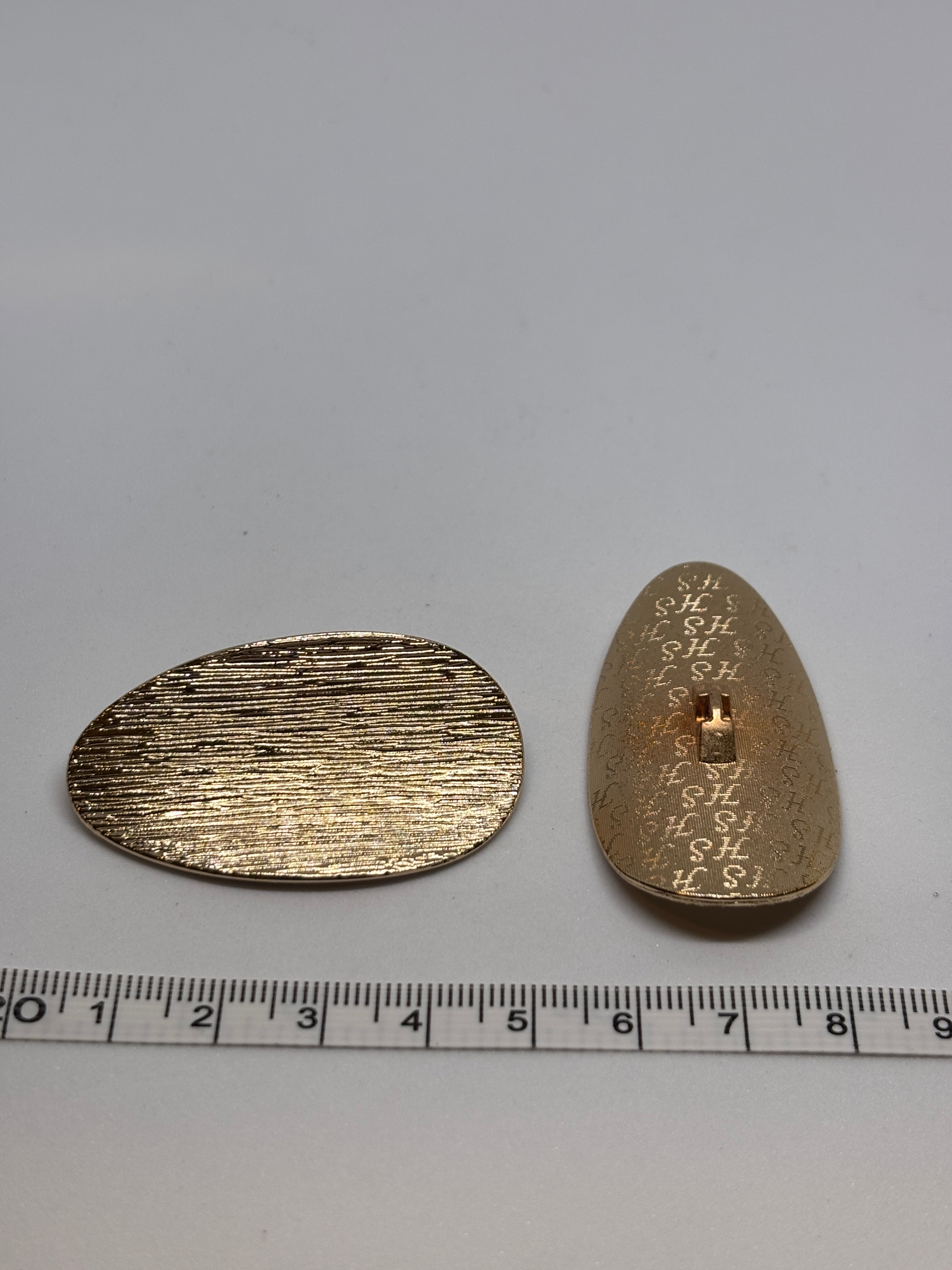 Button XT-F786 - 44mm (70") - Shank button boton