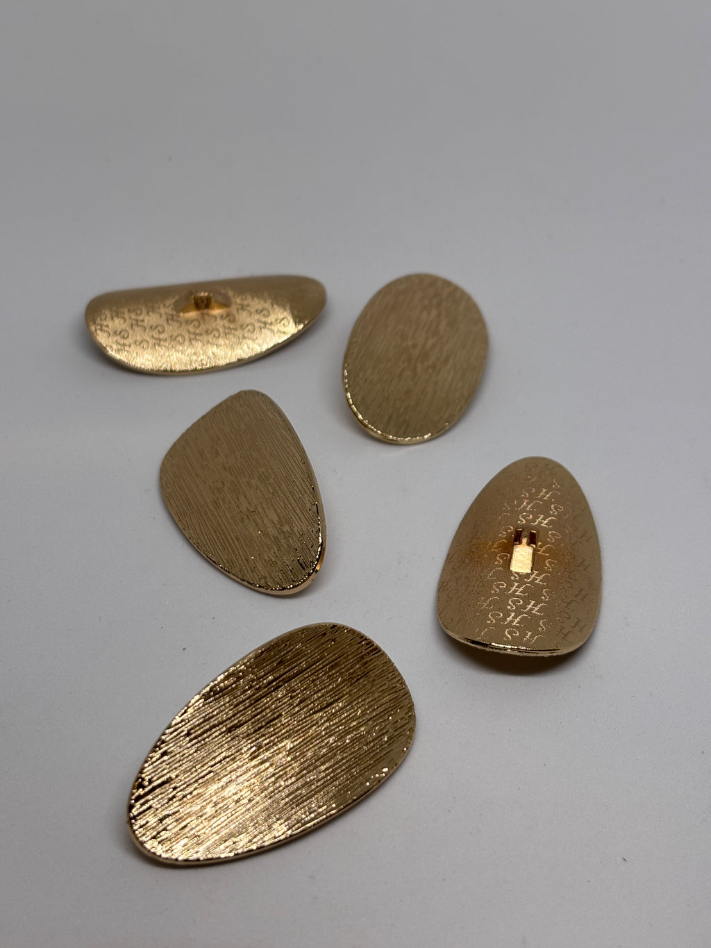 Button XT-F786 - 44mm (70") - Shank button boton